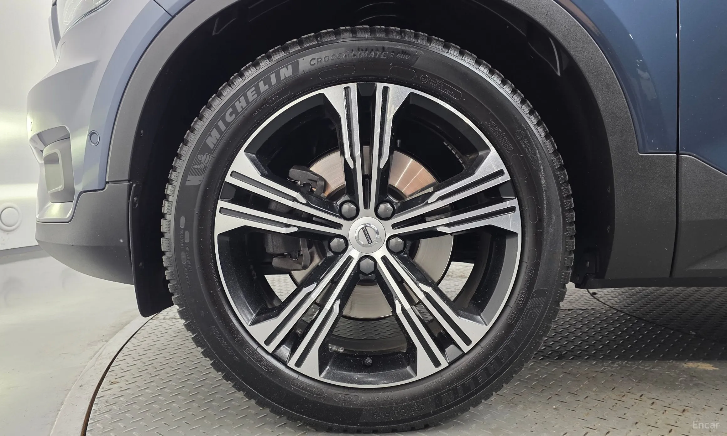Volvo XC40 превью 5