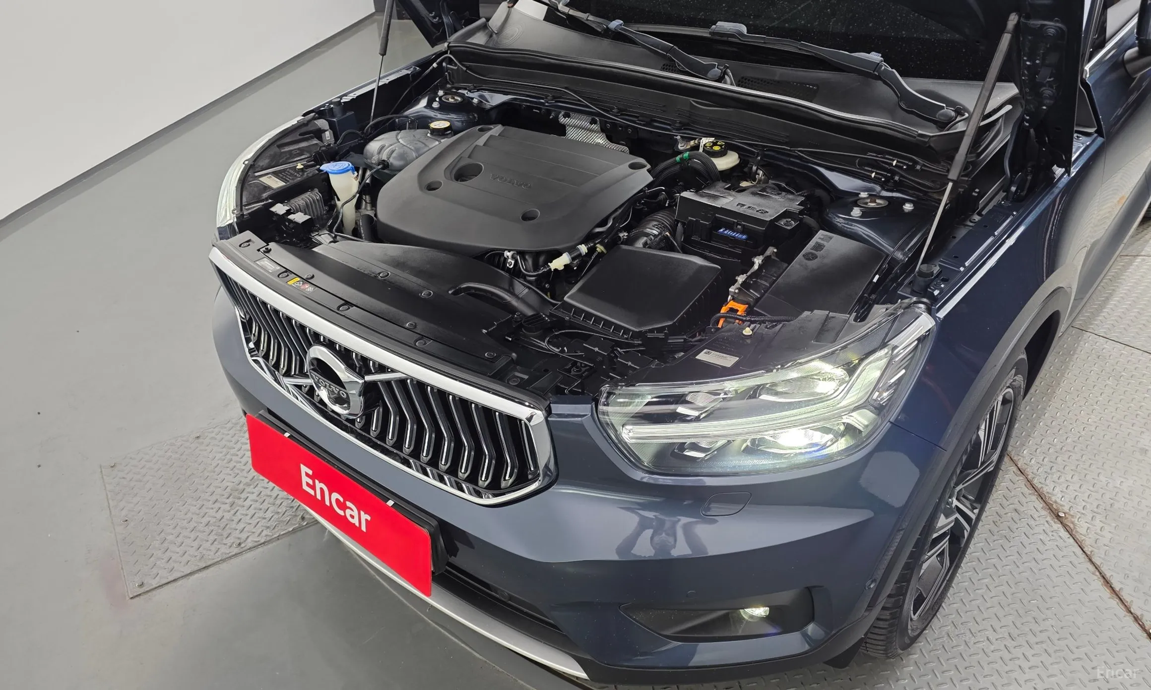 Volvo XC40 превью 6