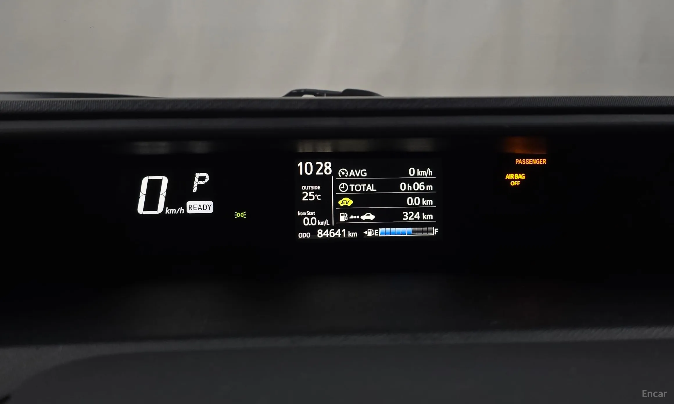 Toyota Prius C превью 8