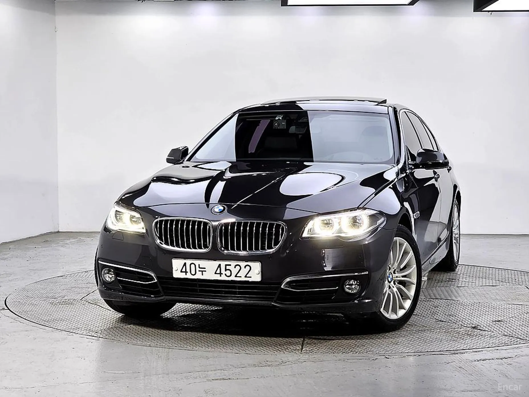 BMW 5 Series (F10) превью 2