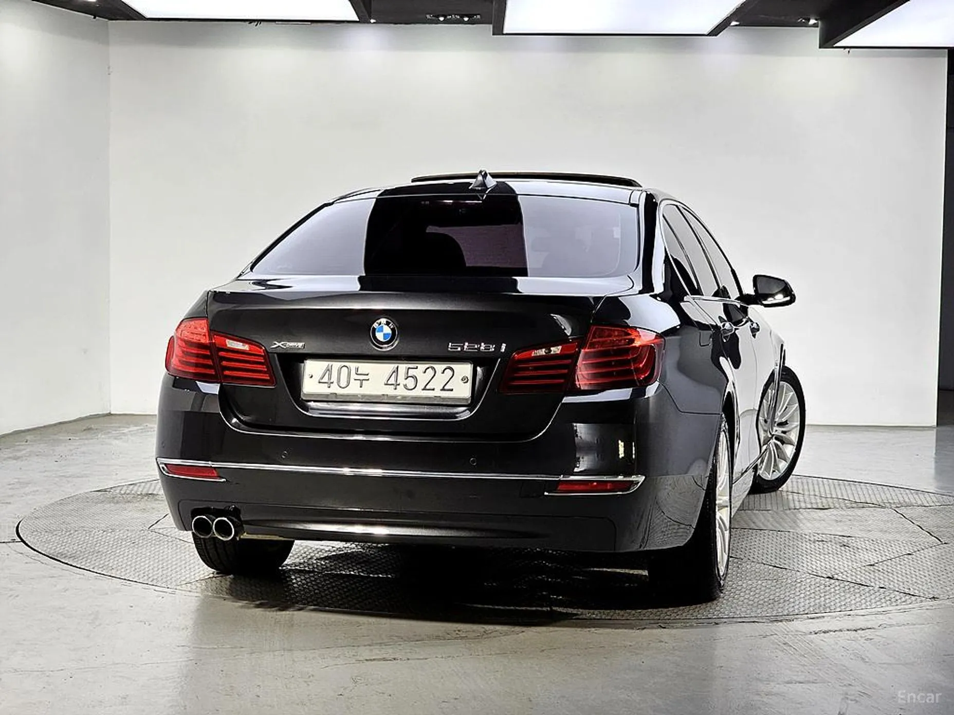 BMW 5 Series (F10) превью 3