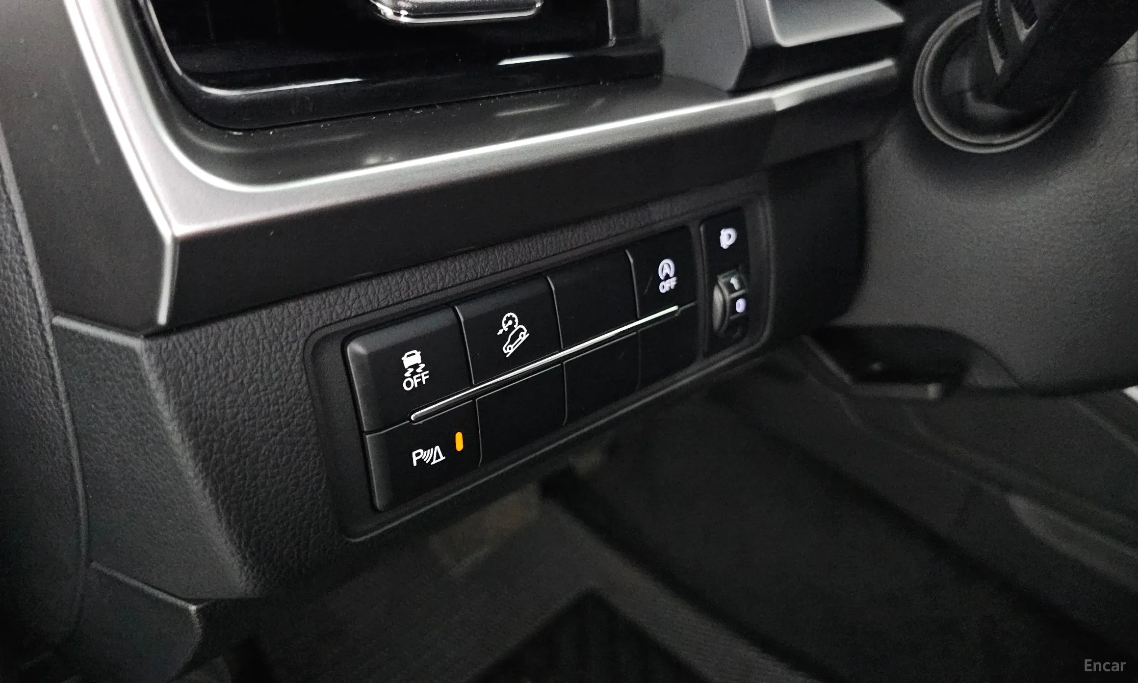 KG Mobility (SsangYong) Rexton Sports превью 16