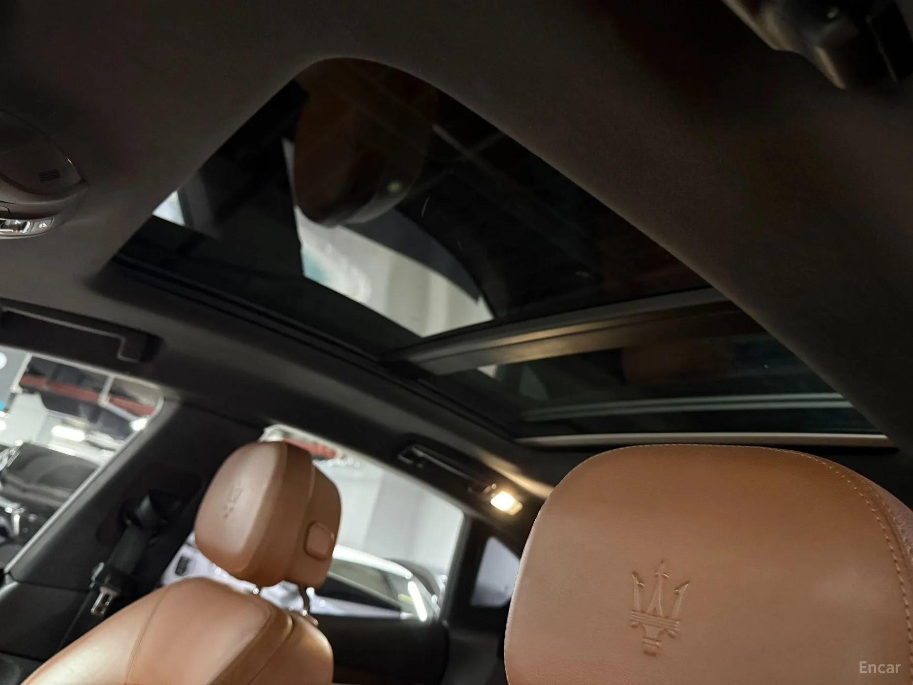 Maserati Levante превью 17