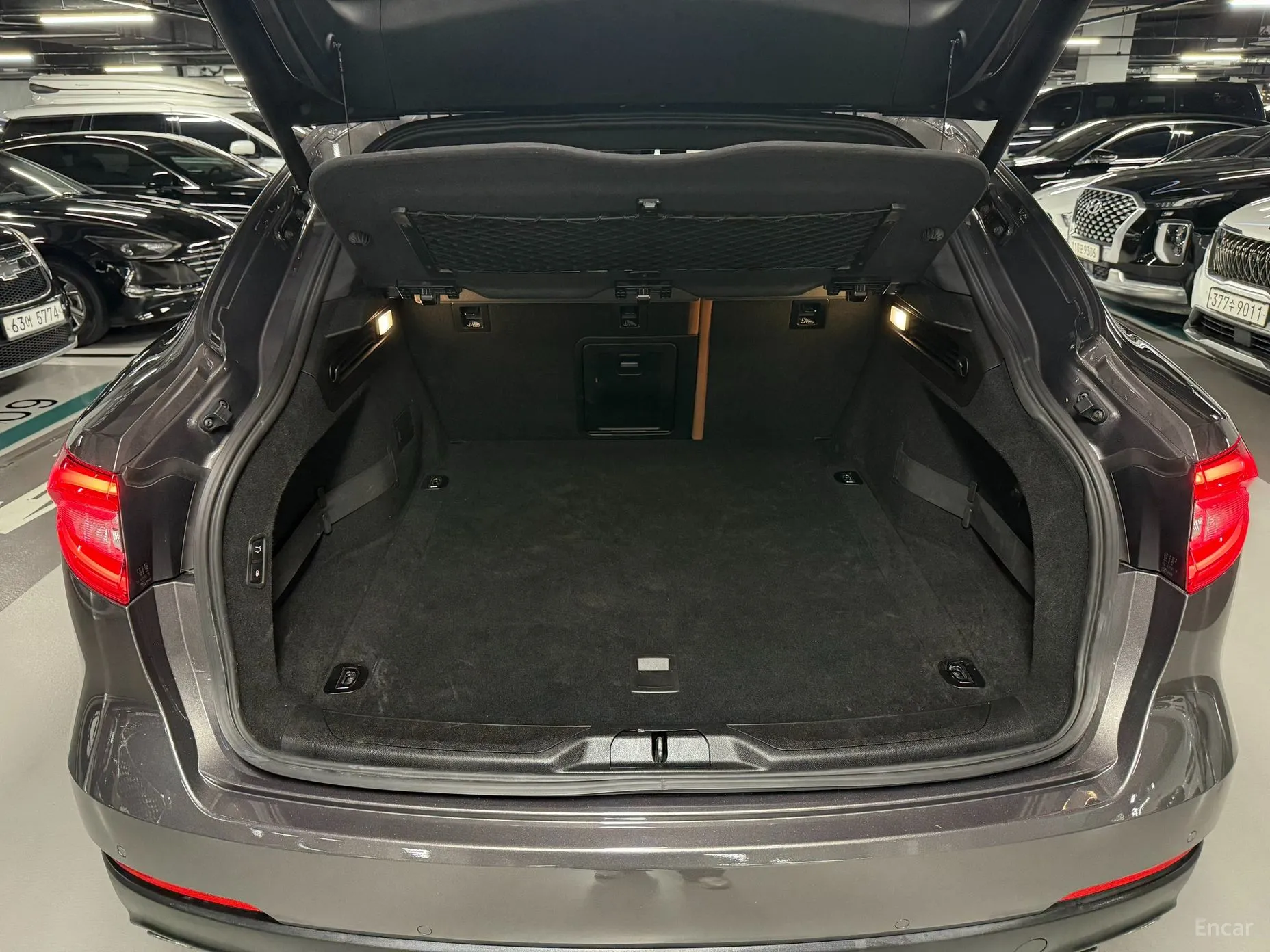 Maserati Levante превью 19