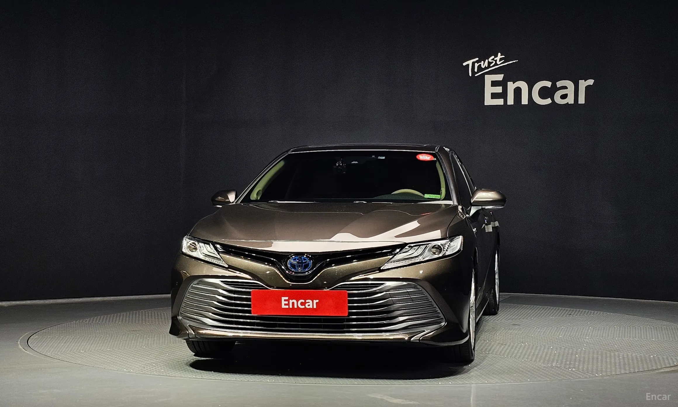 Toyota Camry (XV70) превью 3