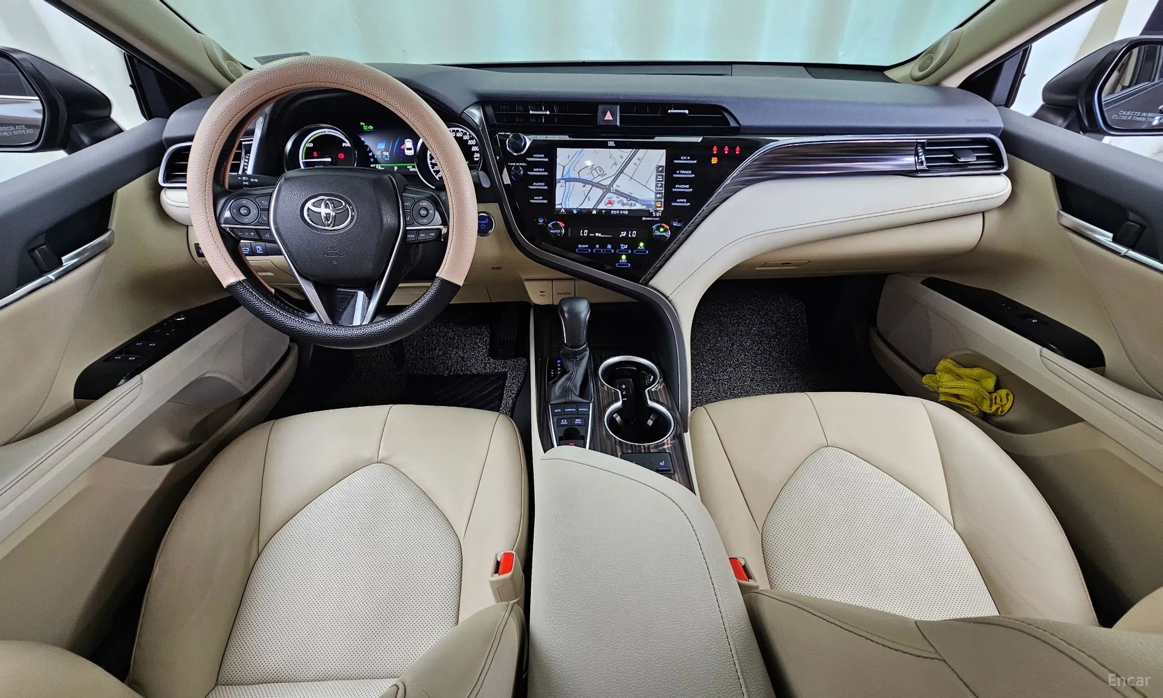 Toyota Camry (XV70) превью 7