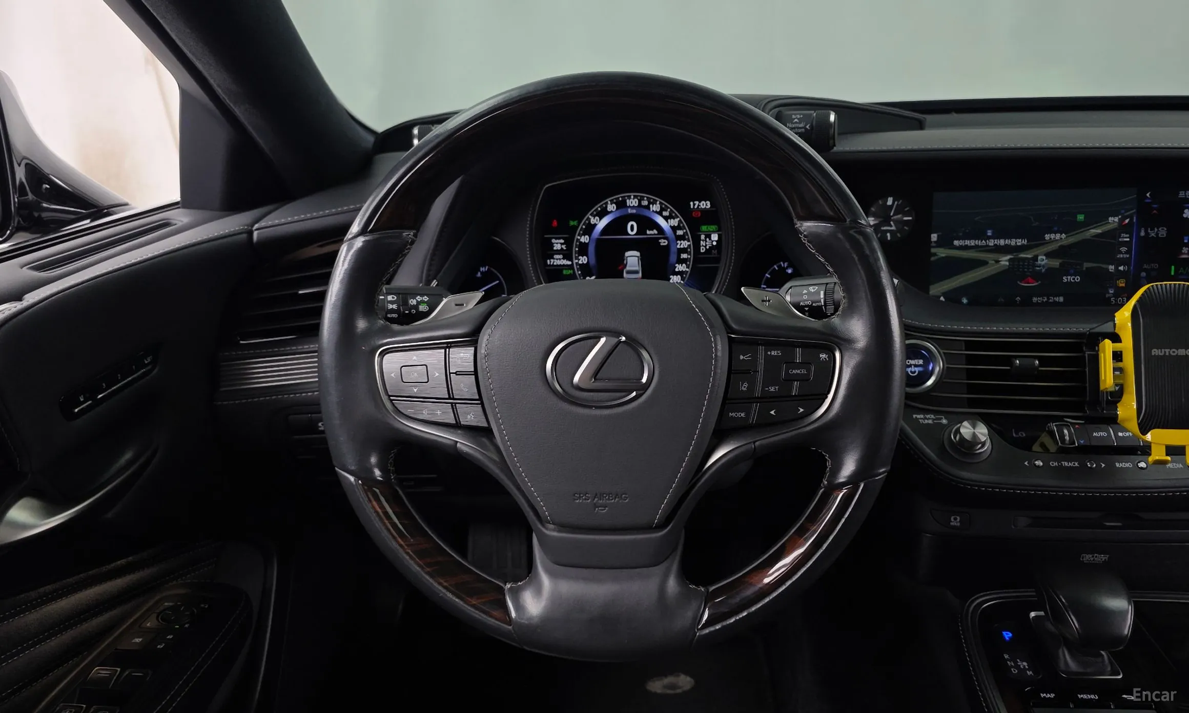 Lexus LS500h Gen 5 превью 13