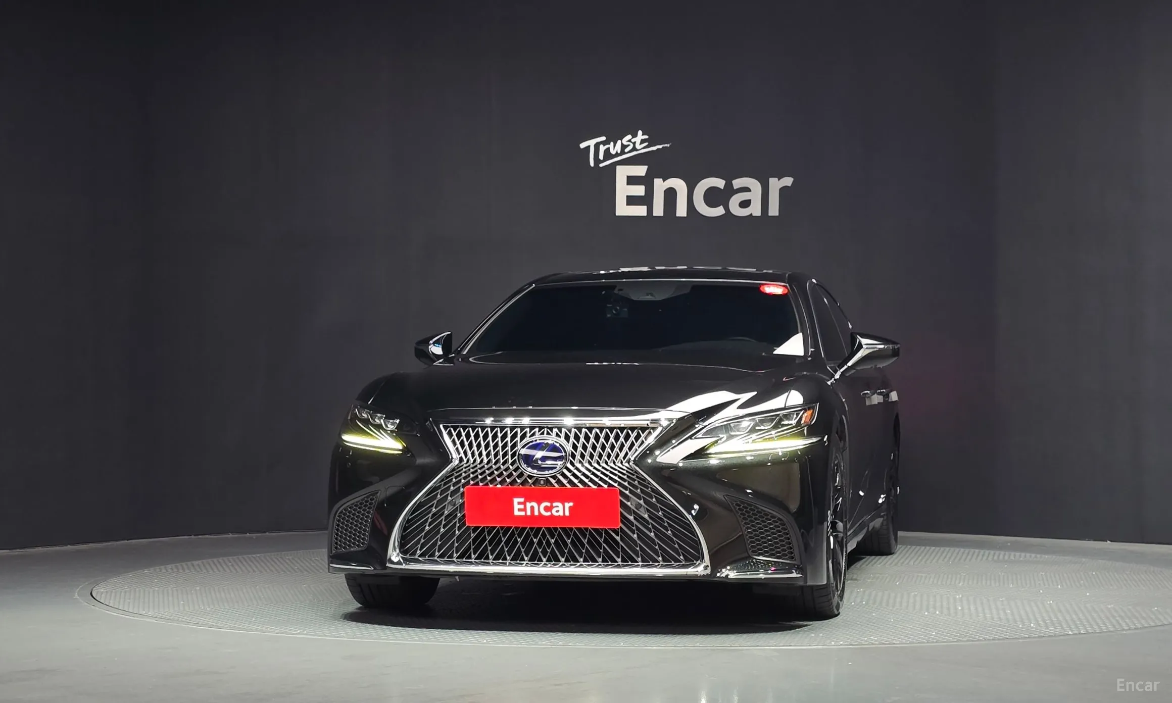 Lexus LS500h Gen 5 превью 3