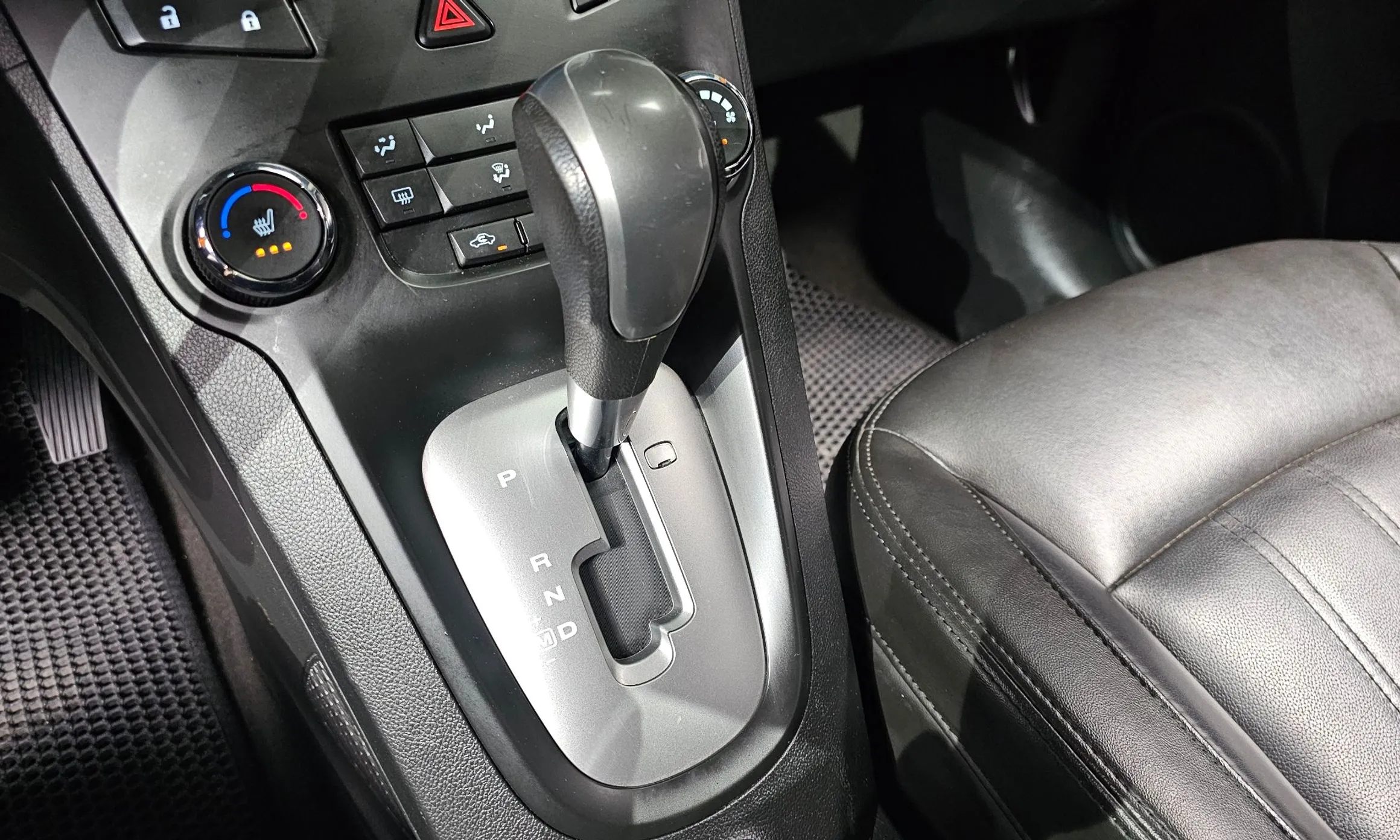 Chevrolet (GM Daewoo) Orlando превью 9