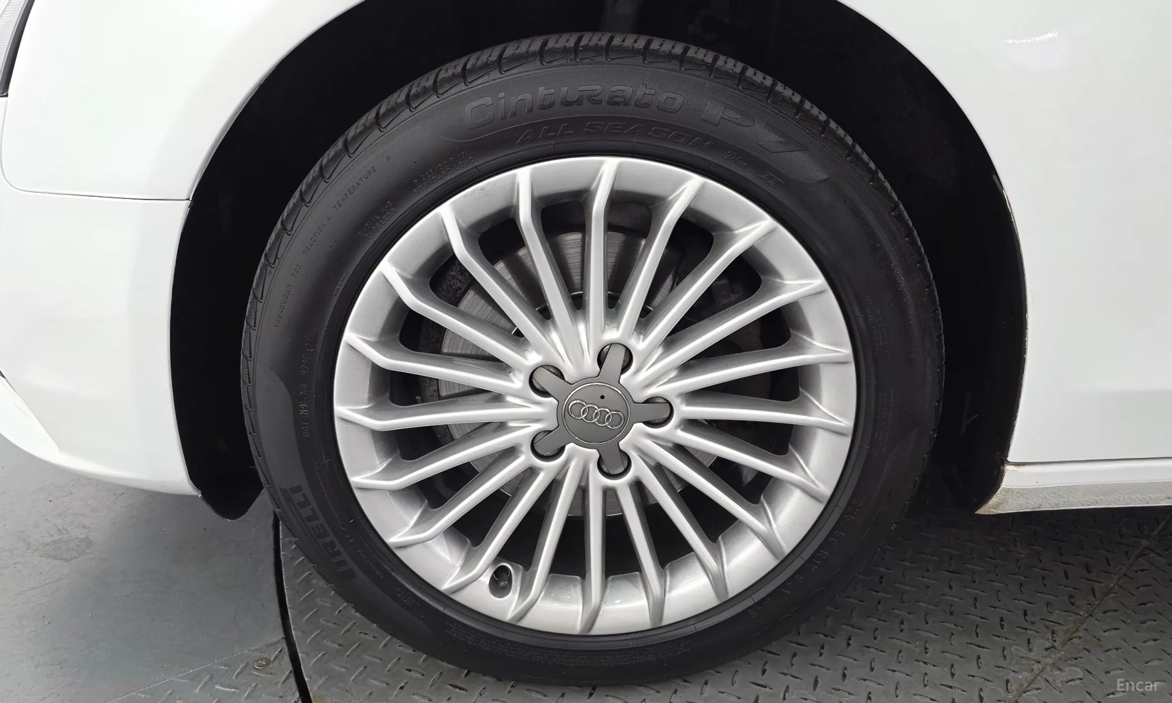 Audi New A4 превью 5