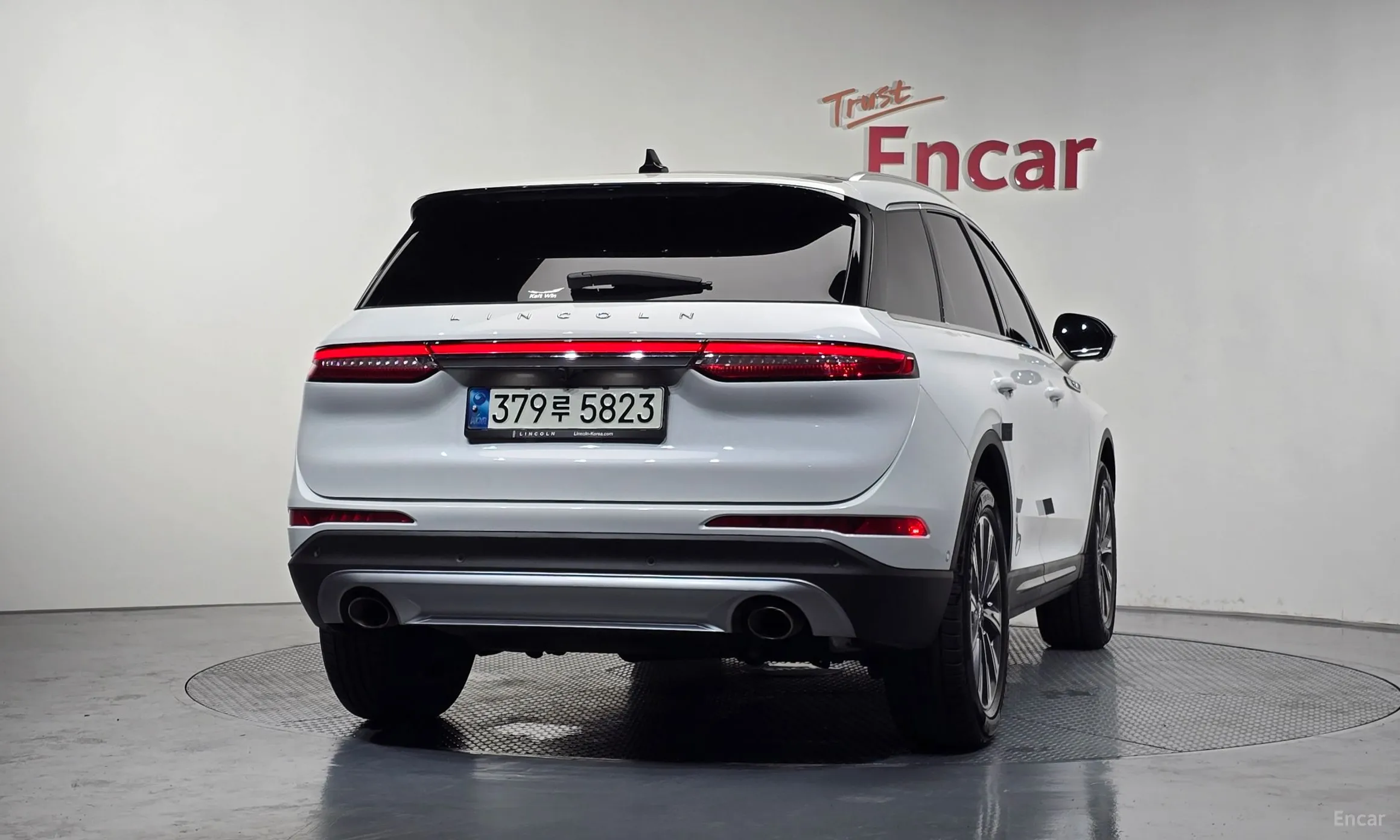 Lincoln Corsair превью 4