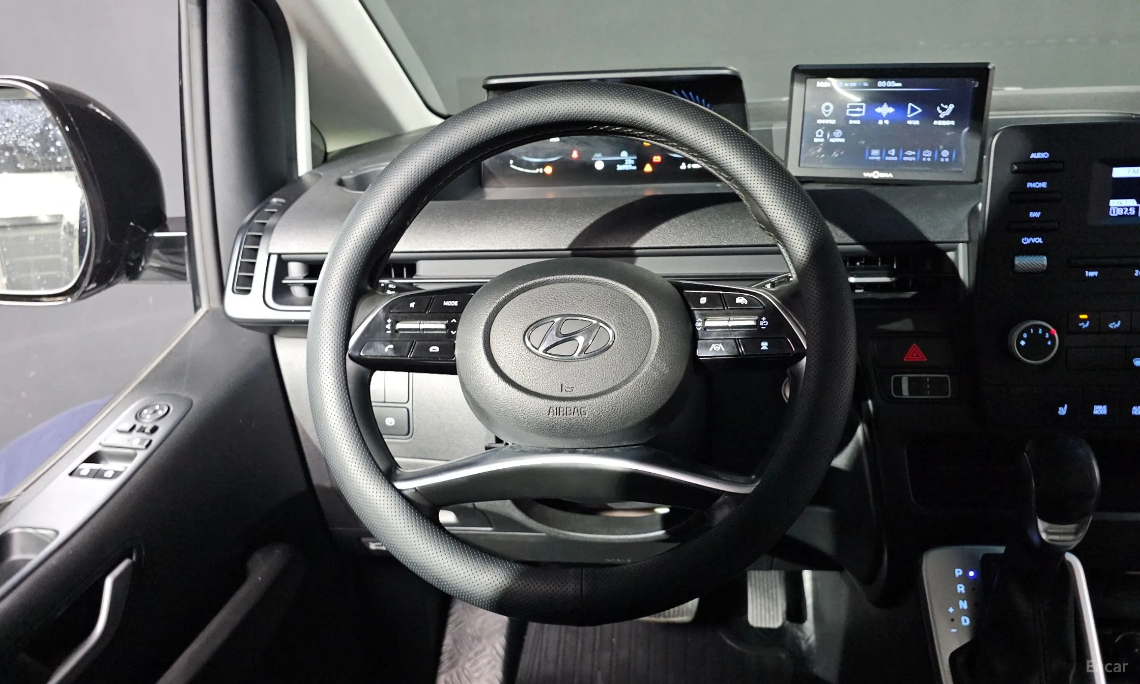Hyundai Staria превью 11