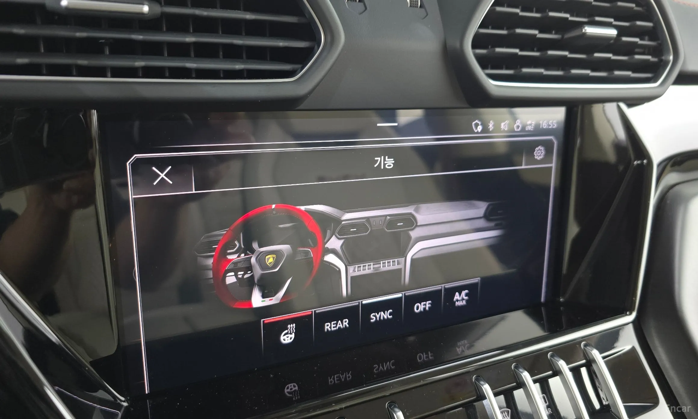 Lamborghini Urus превью 14