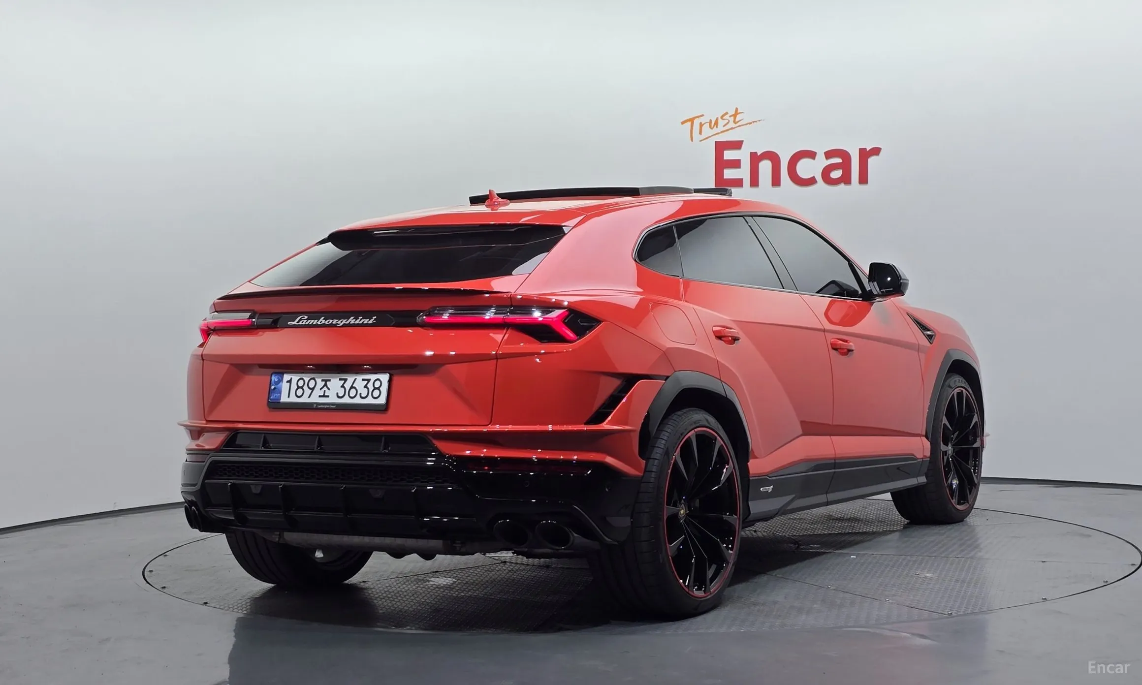 Lamborghini Urus превью 2