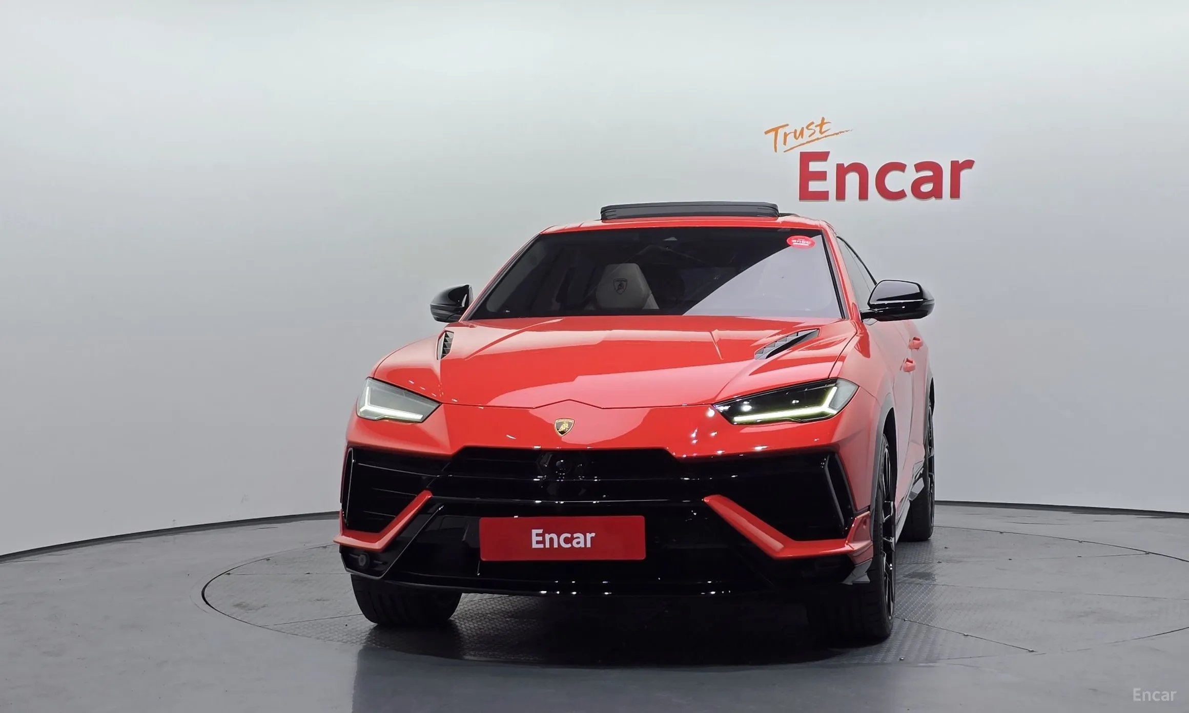 Lamborghini Urus превью 3
