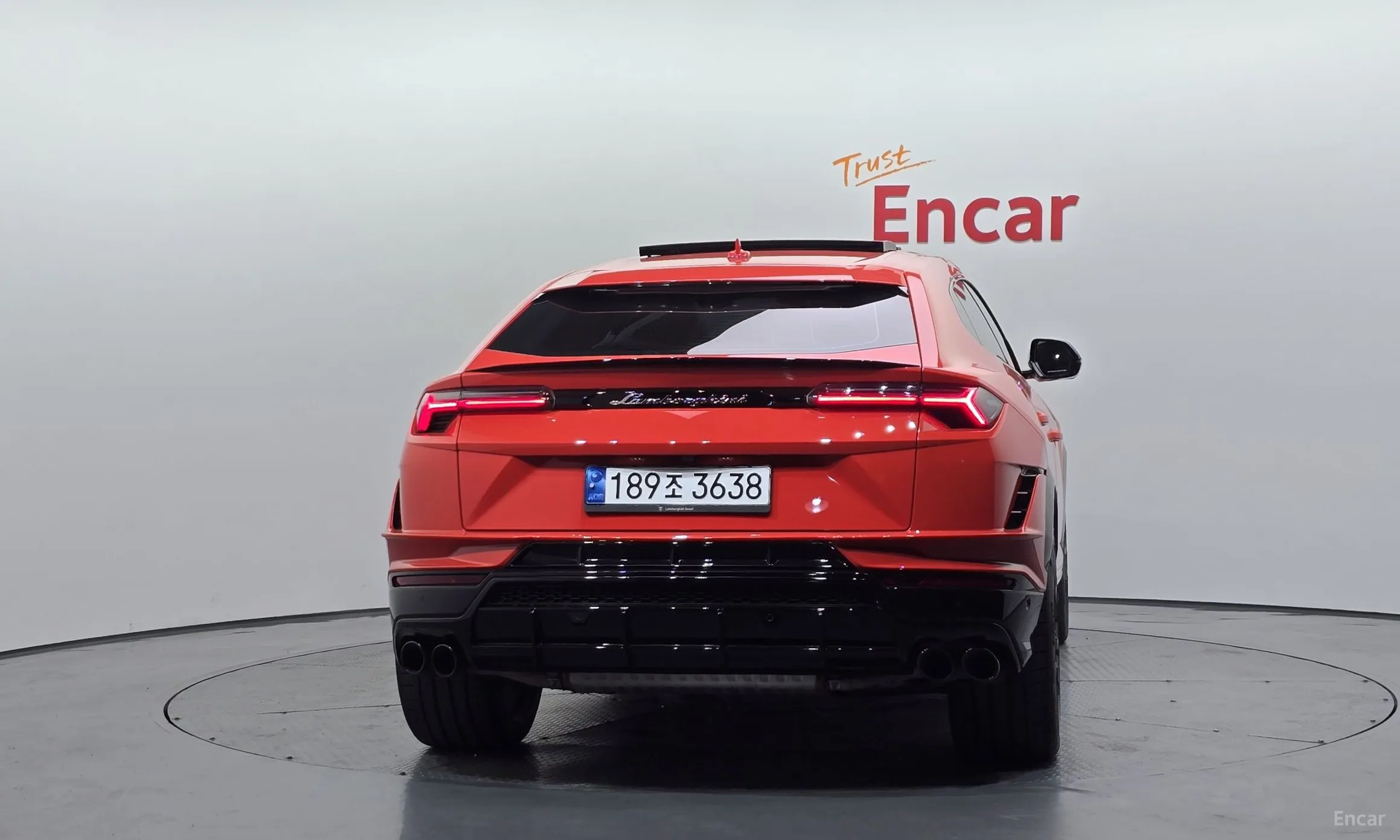 Lamborghini Urus превью 4