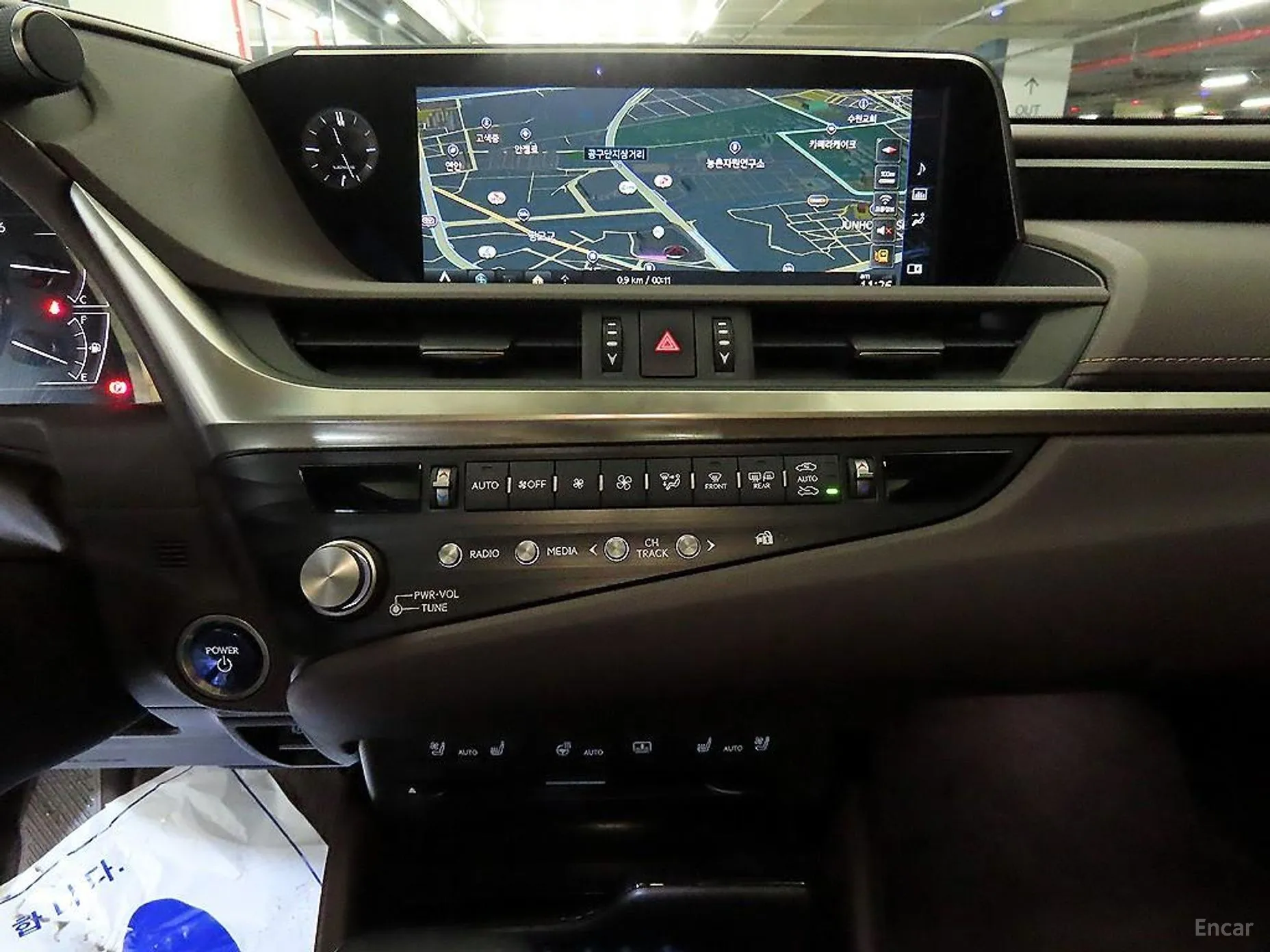 Lexus ES300h 7th Generation превью 11