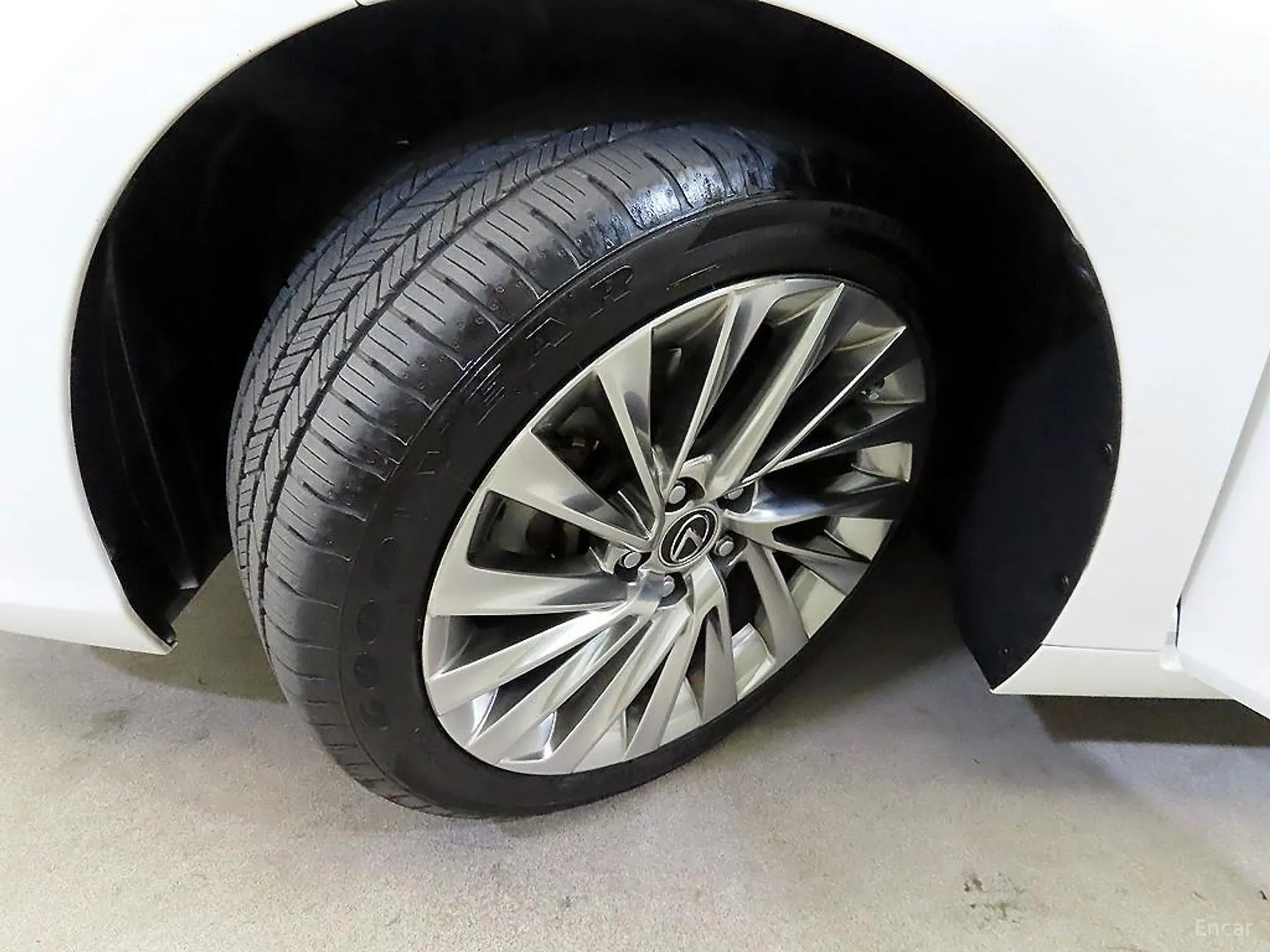 Lexus ES300h 7th Generation превью 20