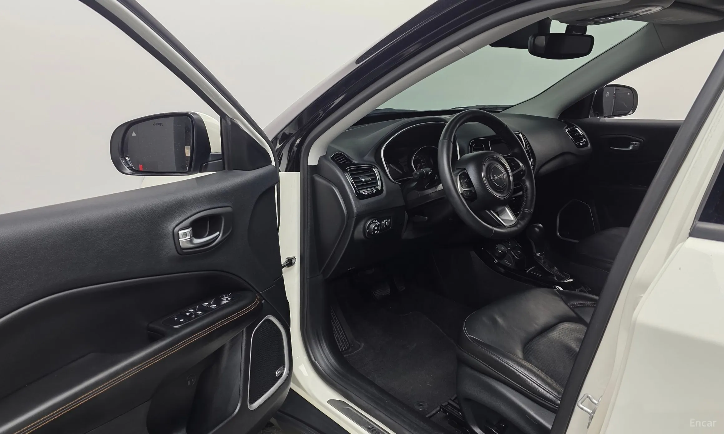Jeep Compass 2nd Generation превью 10