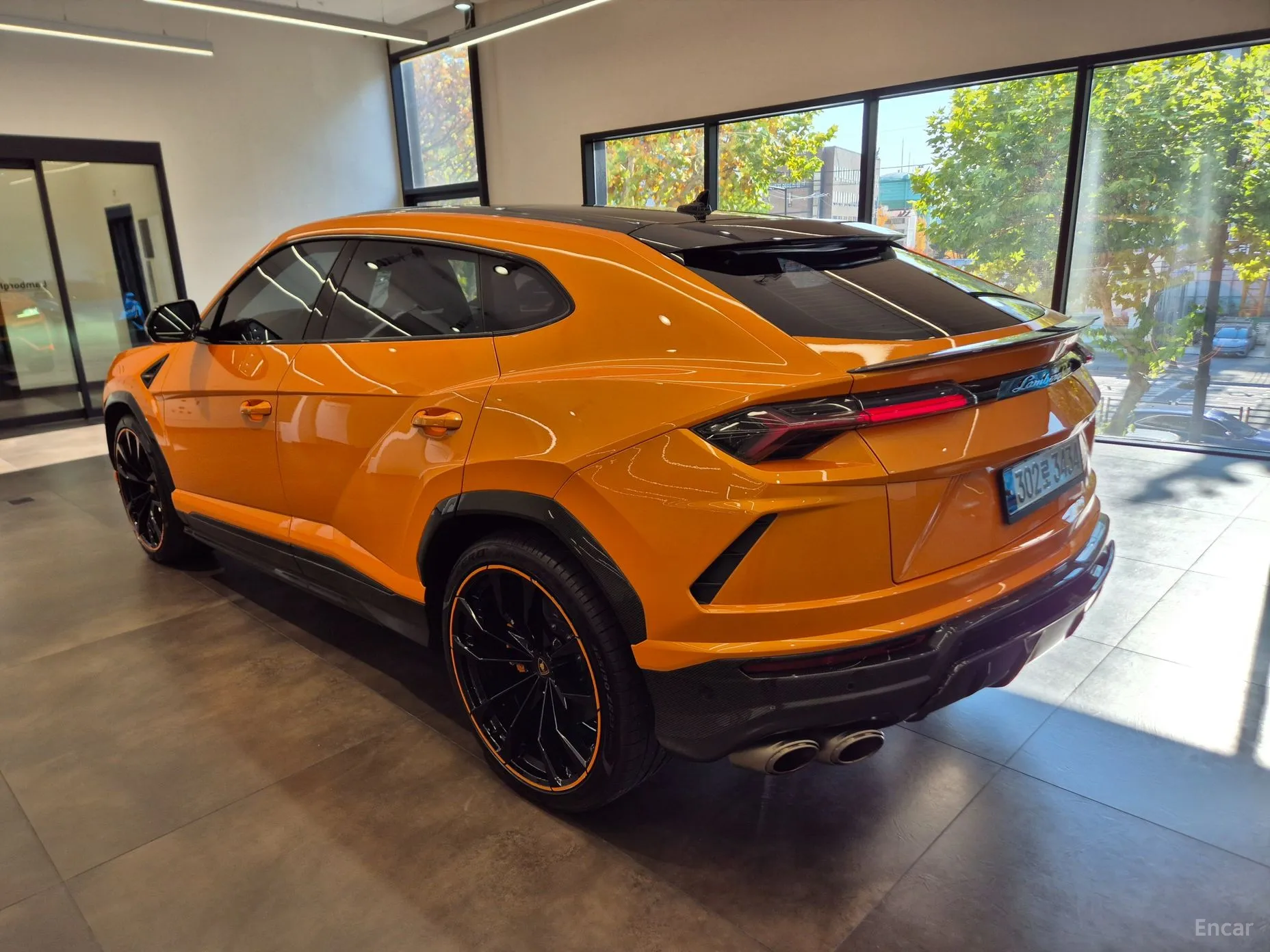 Lamborghini Urus превью 5