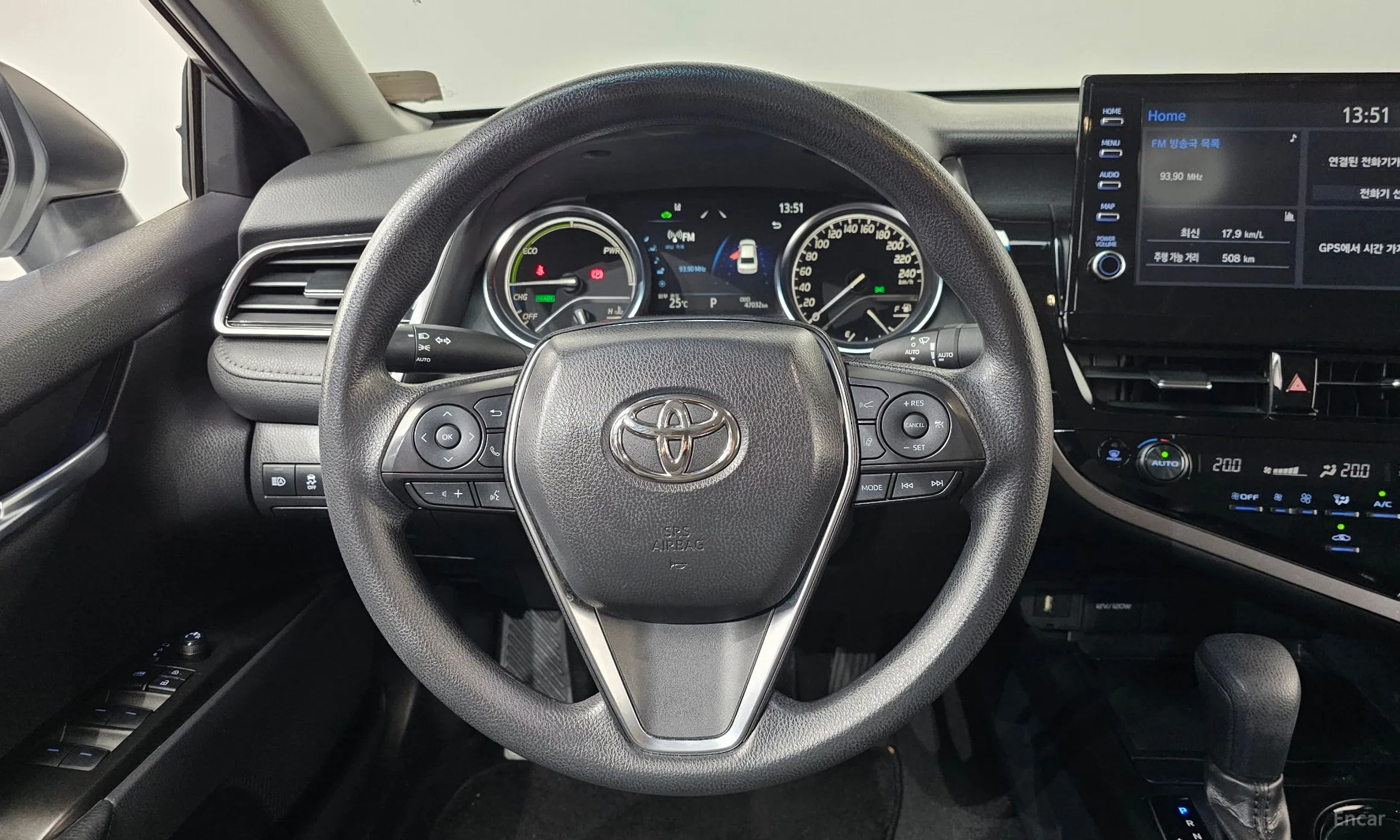 Toyota Camry (XV70) превью 12