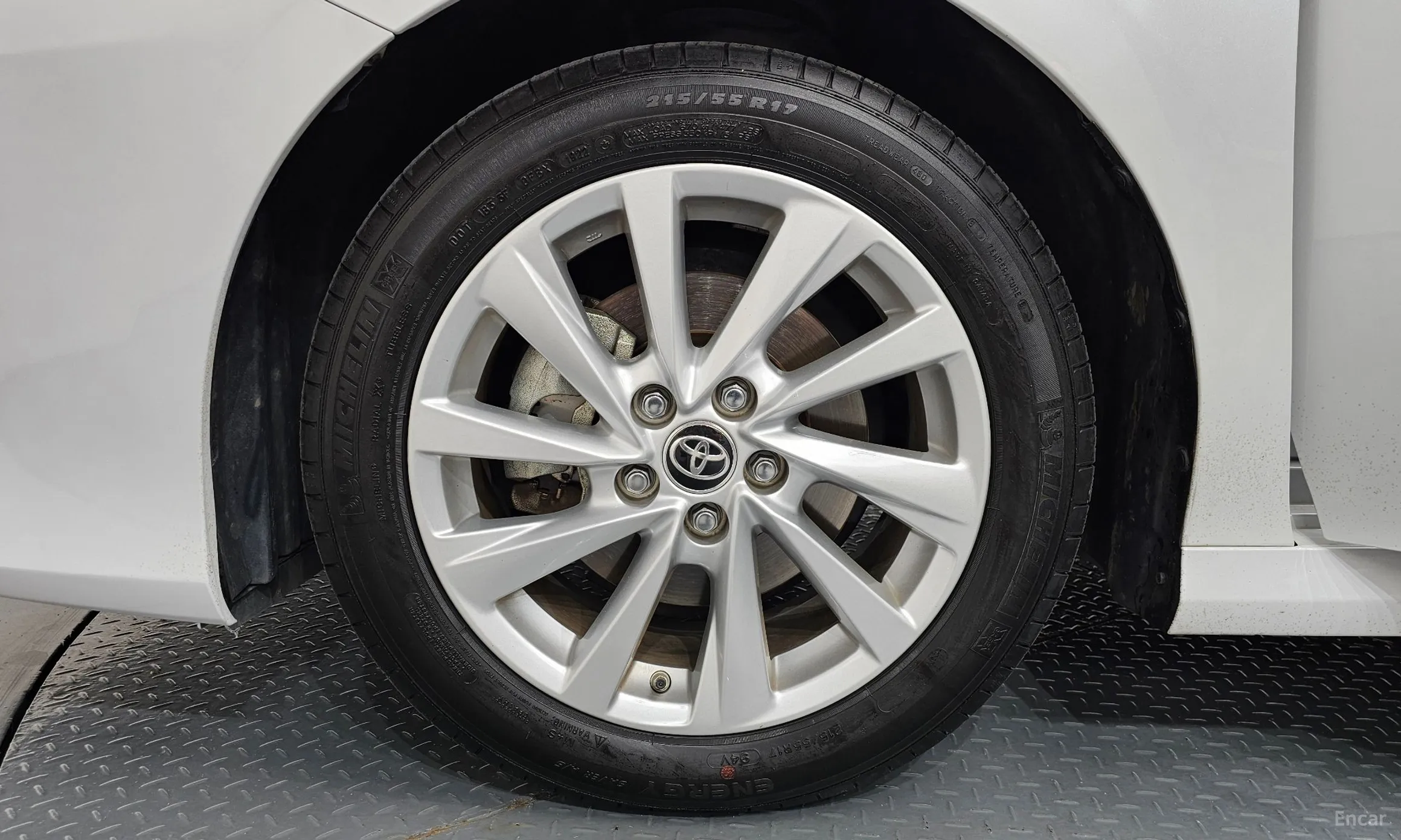 Toyota Camry (XV70) превью 5
