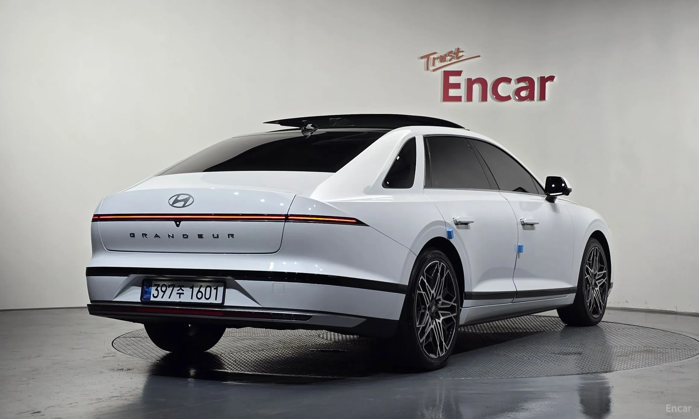 Hyundai Grandeur (GN7)