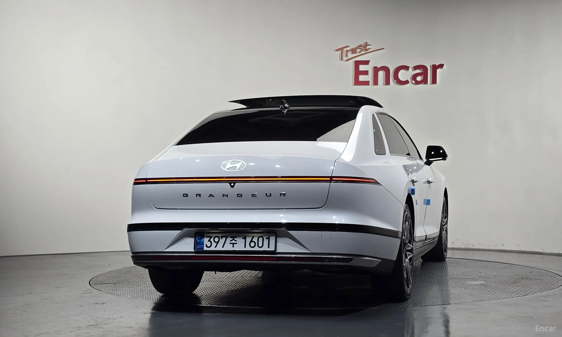 Hyundai Grandeur (GN7) превью 4