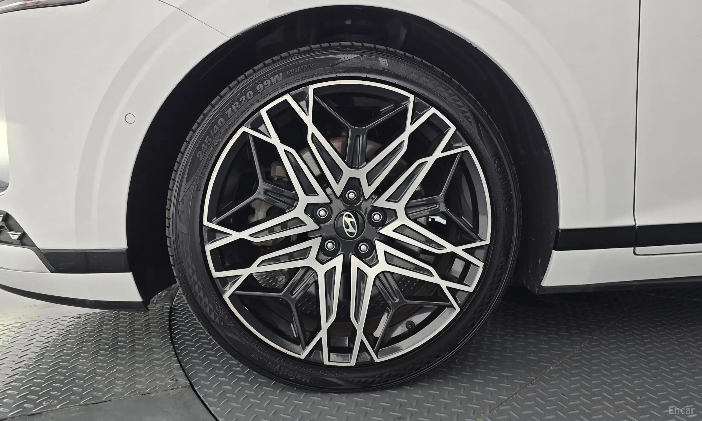 Hyundai Grandeur (GN7) превью 5