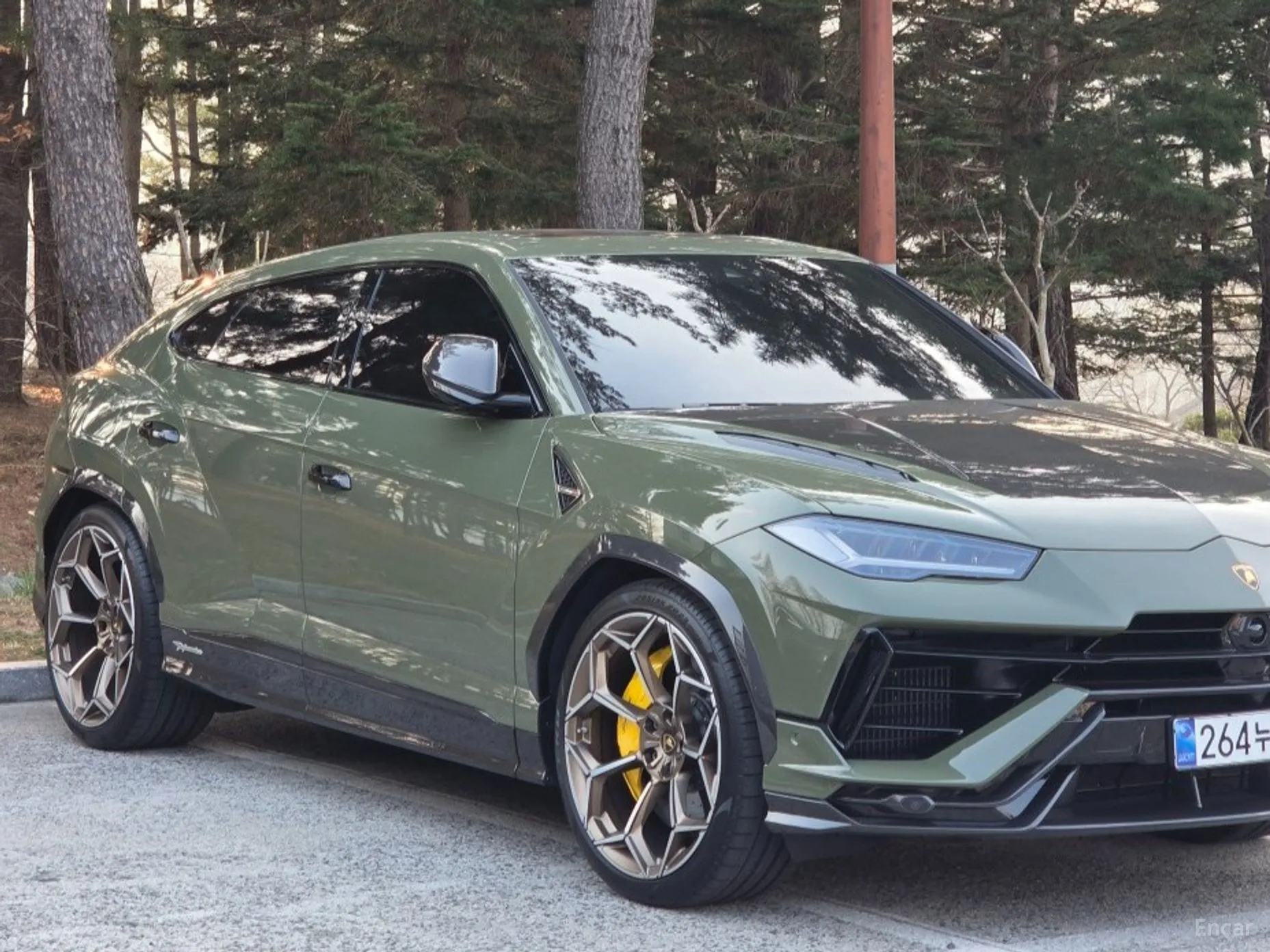 Lamborghini Urus превью 5