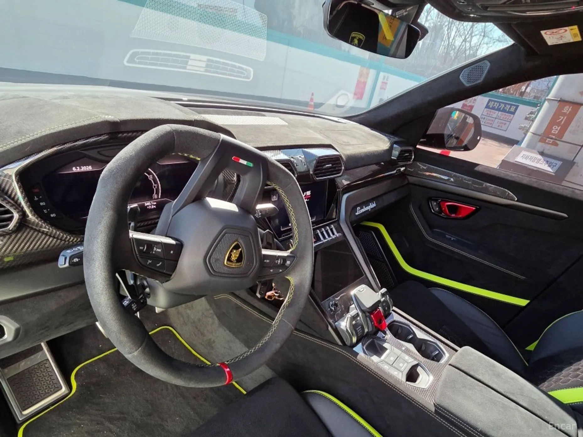 Lamborghini Urus превью 7