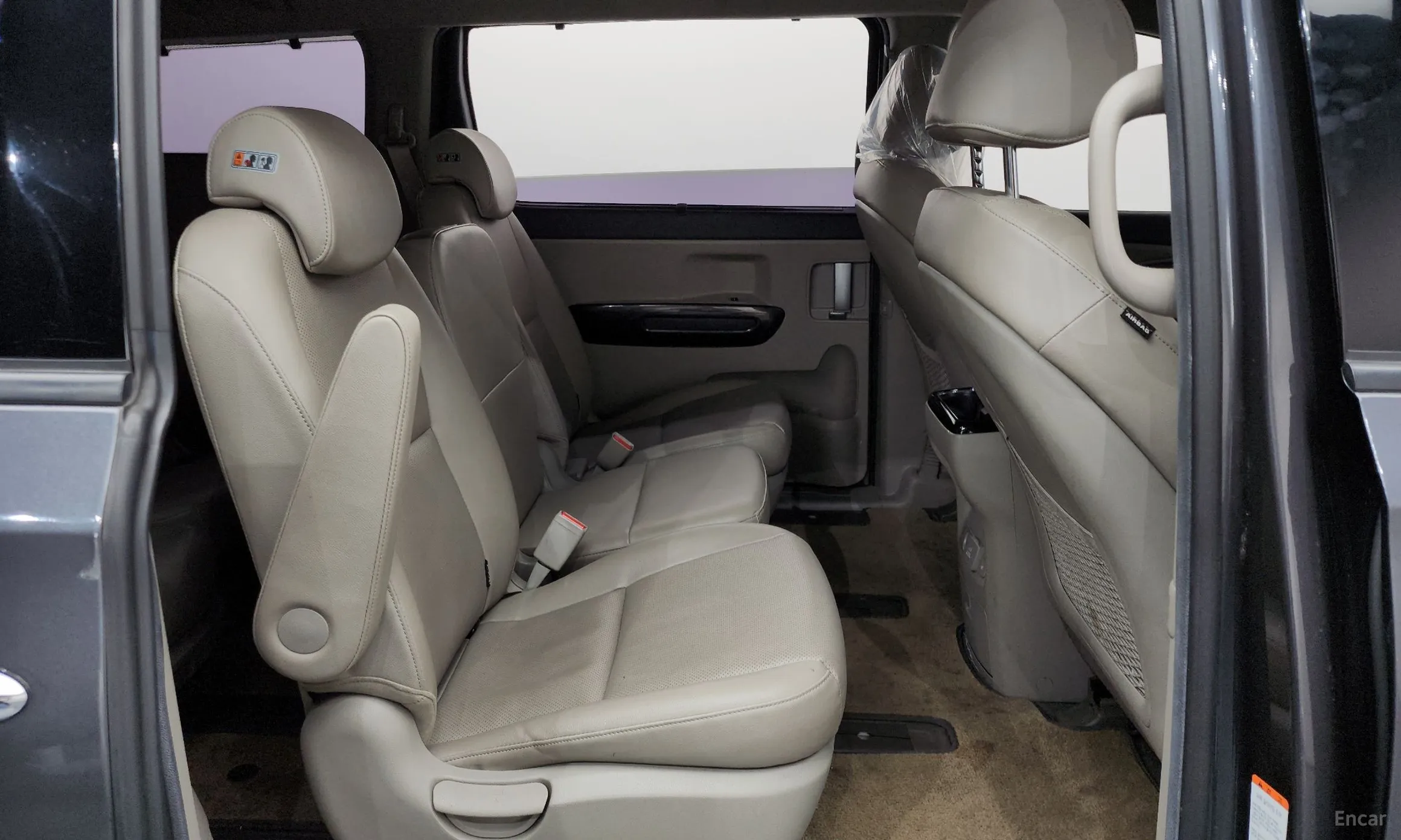 Kia Carnival превью 11