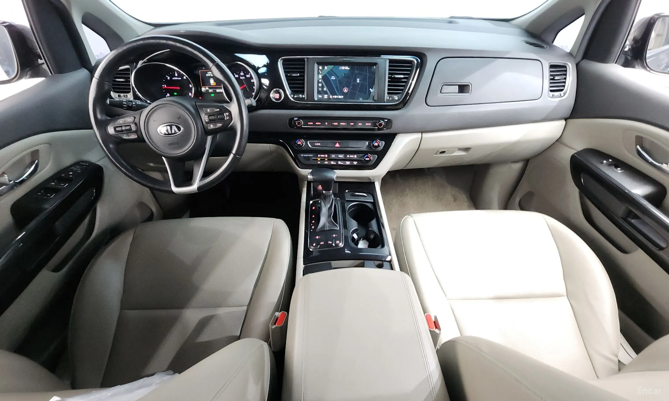 Kia Carnival превью 7