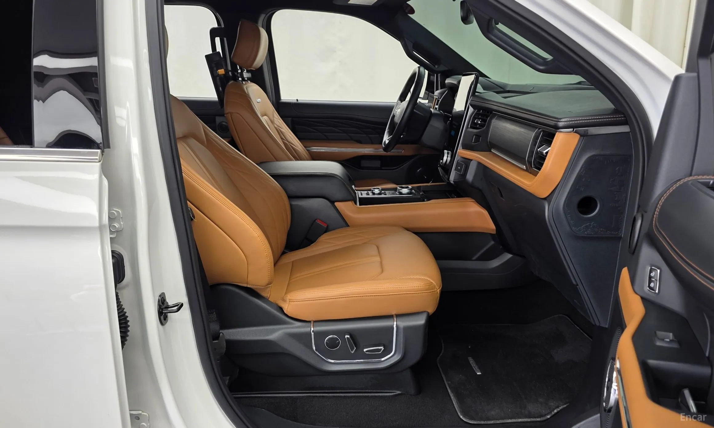 Ford Expedition превью 11