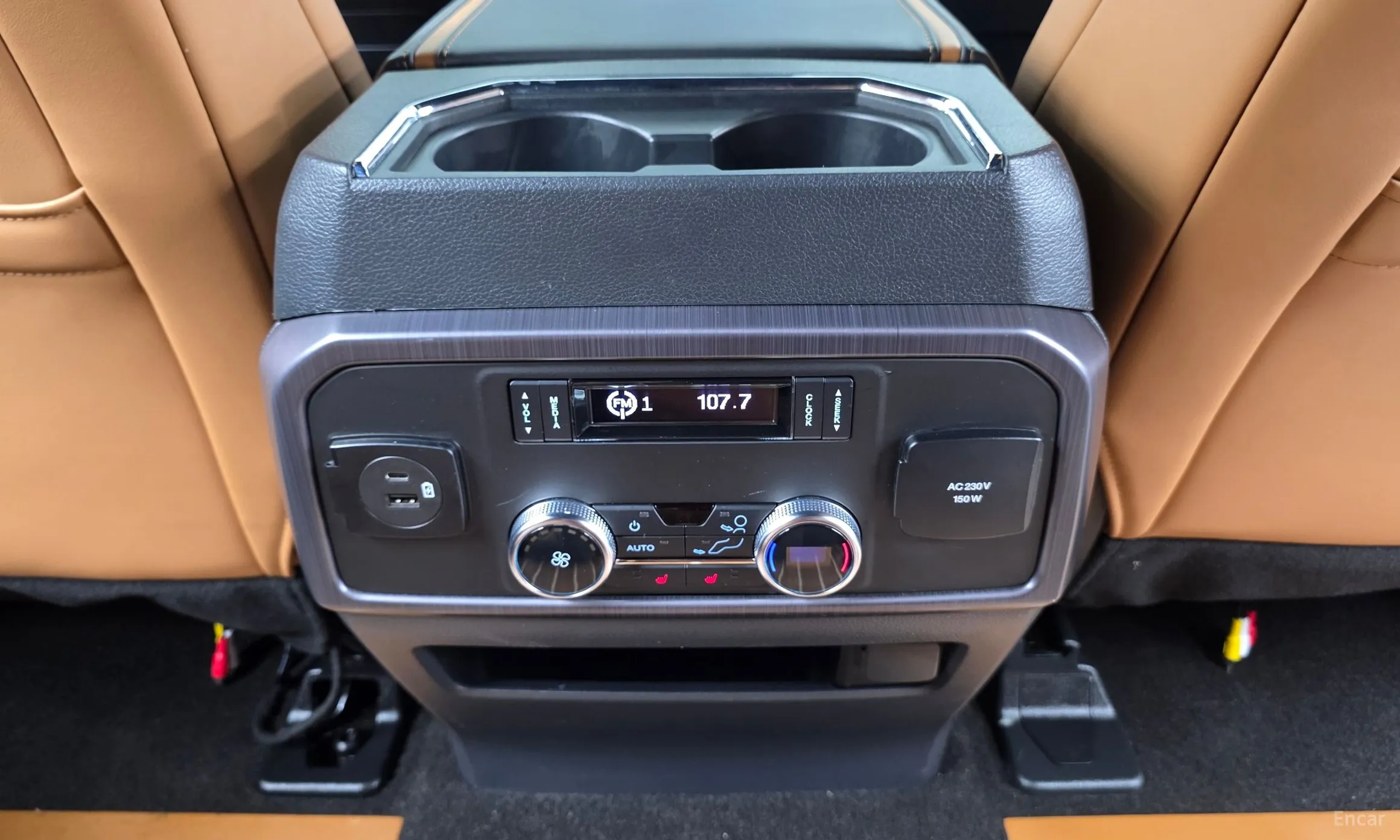 Ford Expedition превью 18