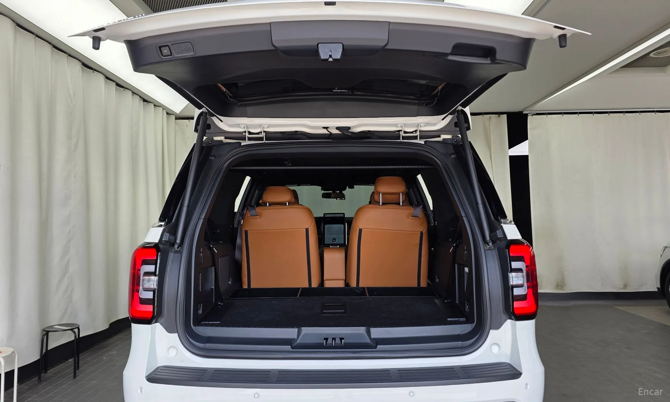 Ford Expedition превью 20