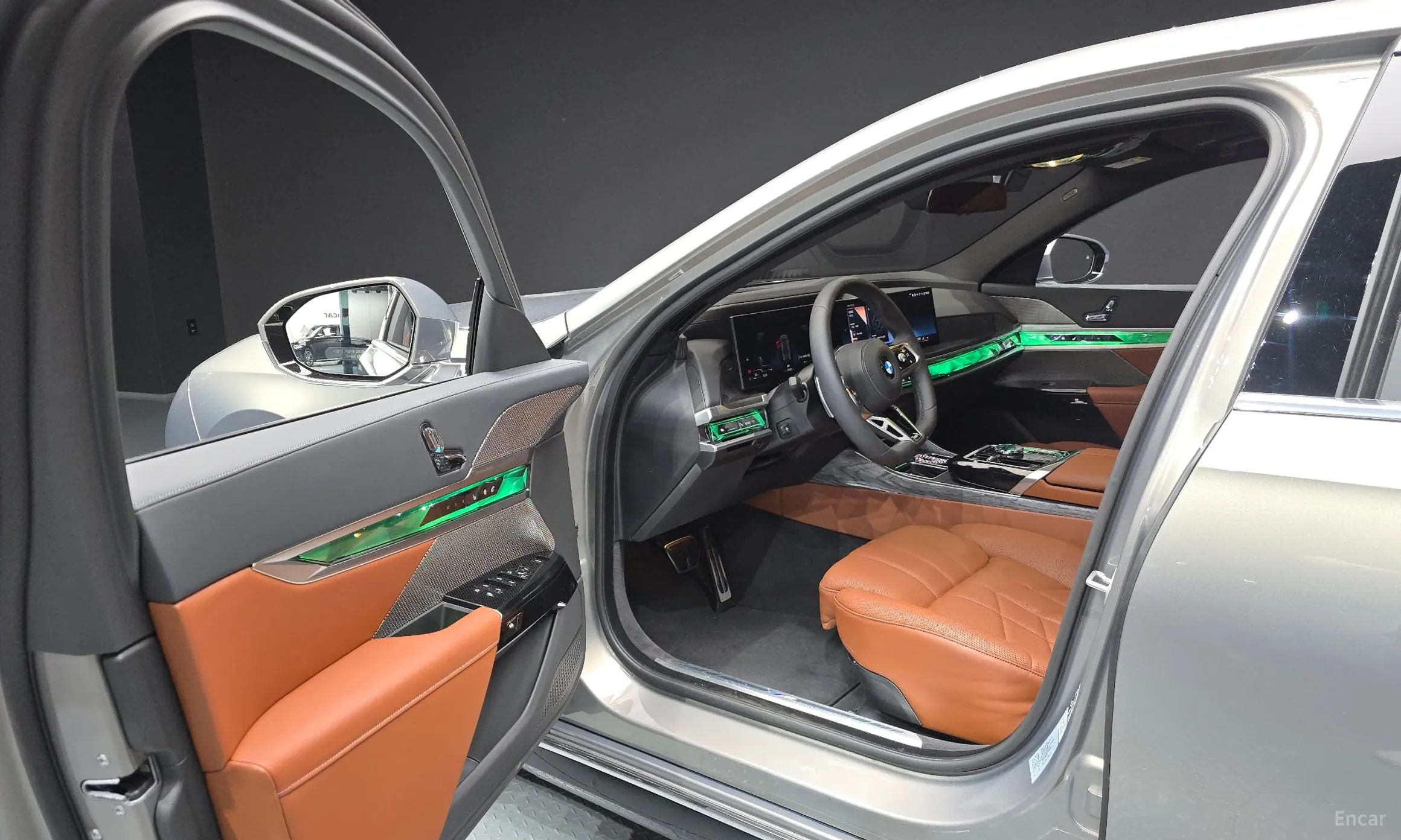BMW 7 Series (G70) превью 10
