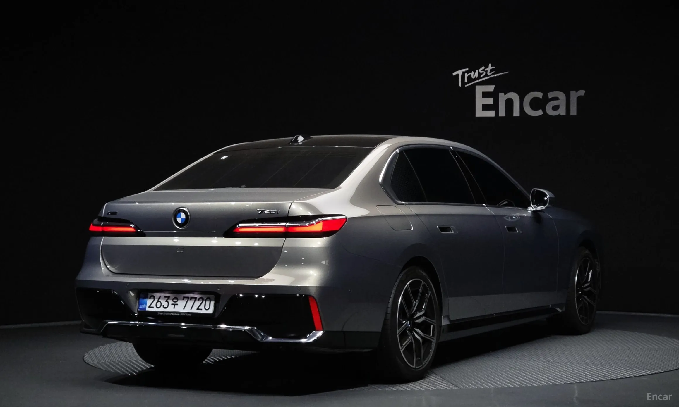 BMW 7 Series (G70)
