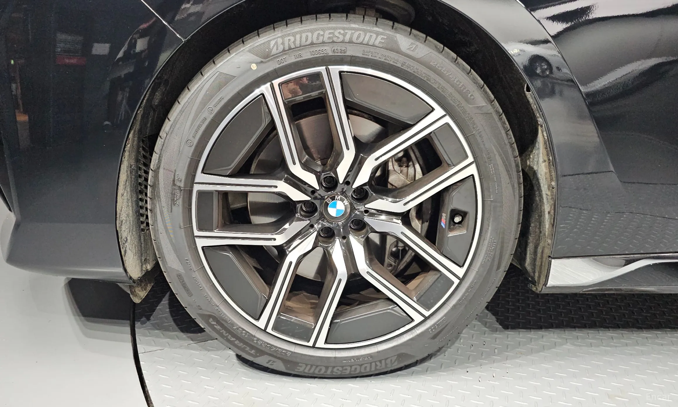 BMW 7 Series (G70) превью 5