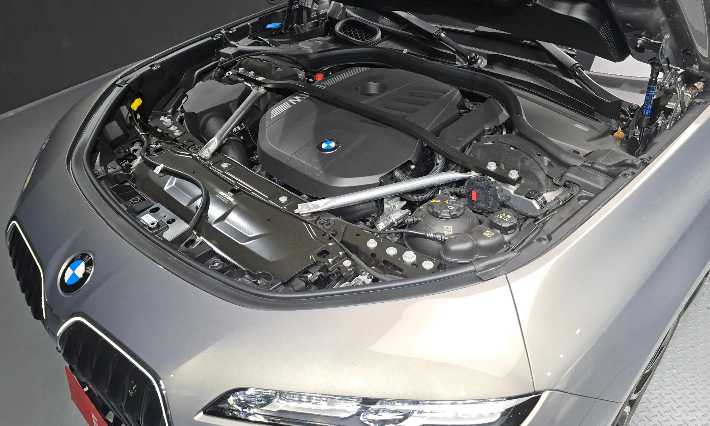 BMW 7 Series (G70) превью 6