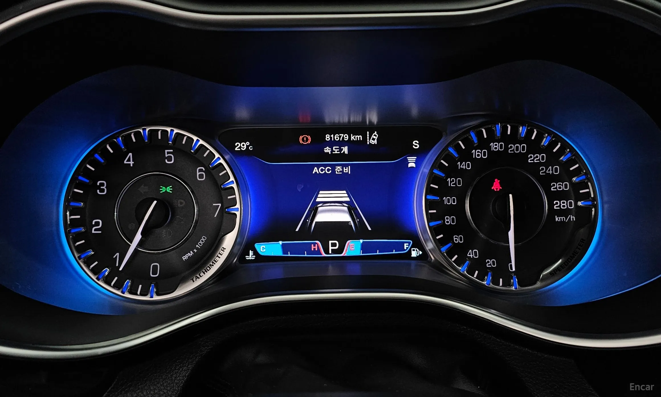 Chrysler 200 Second generation превью 8