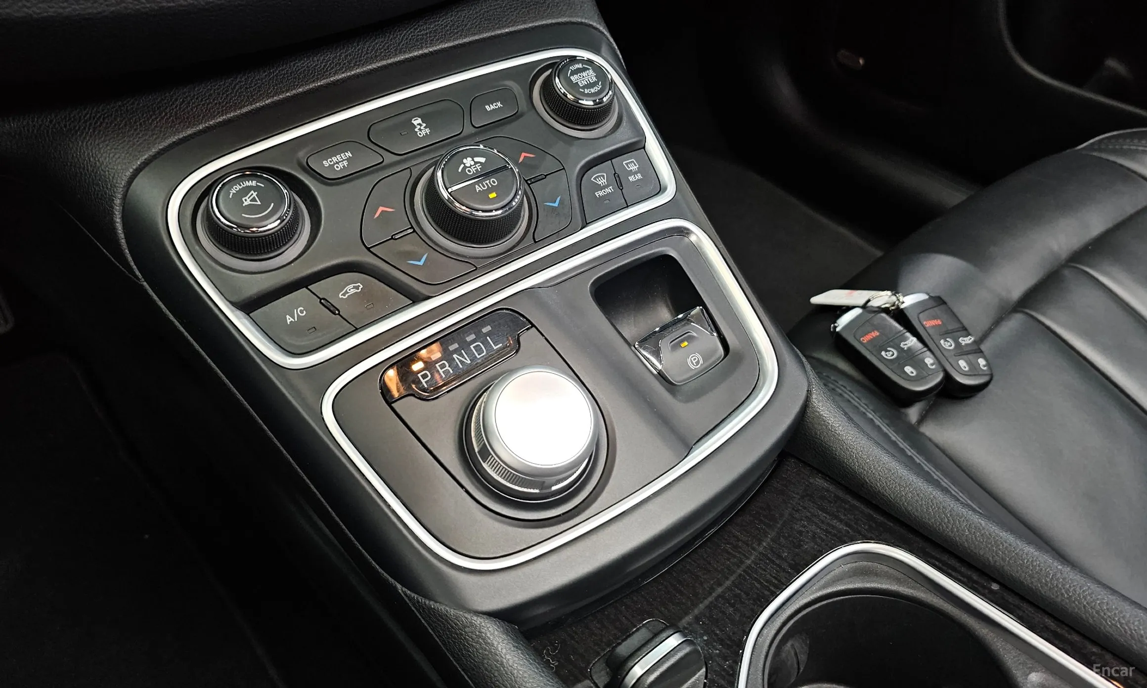 Chrysler 200 Second generation превью 9
