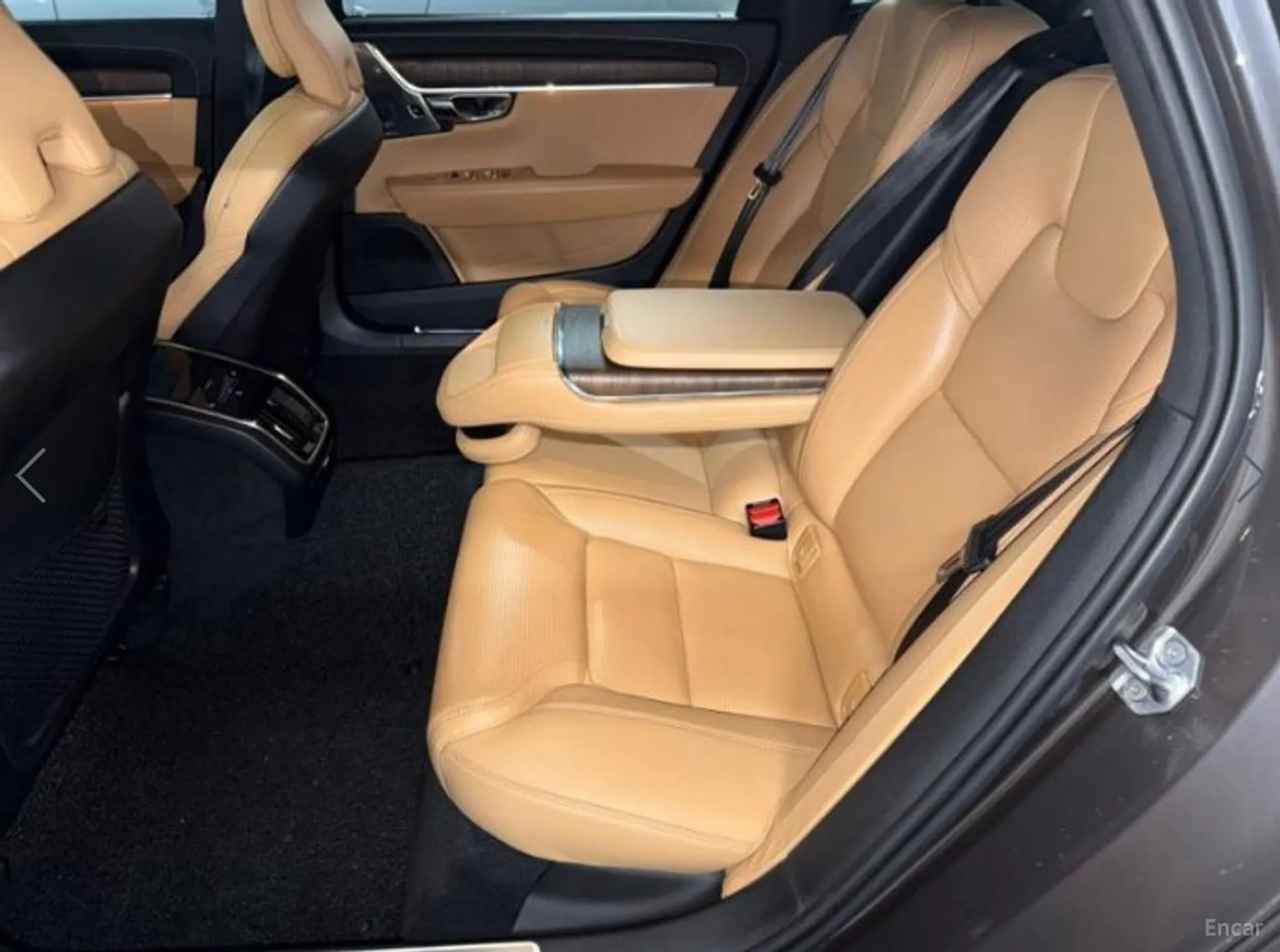 Volvo S90 превью 7