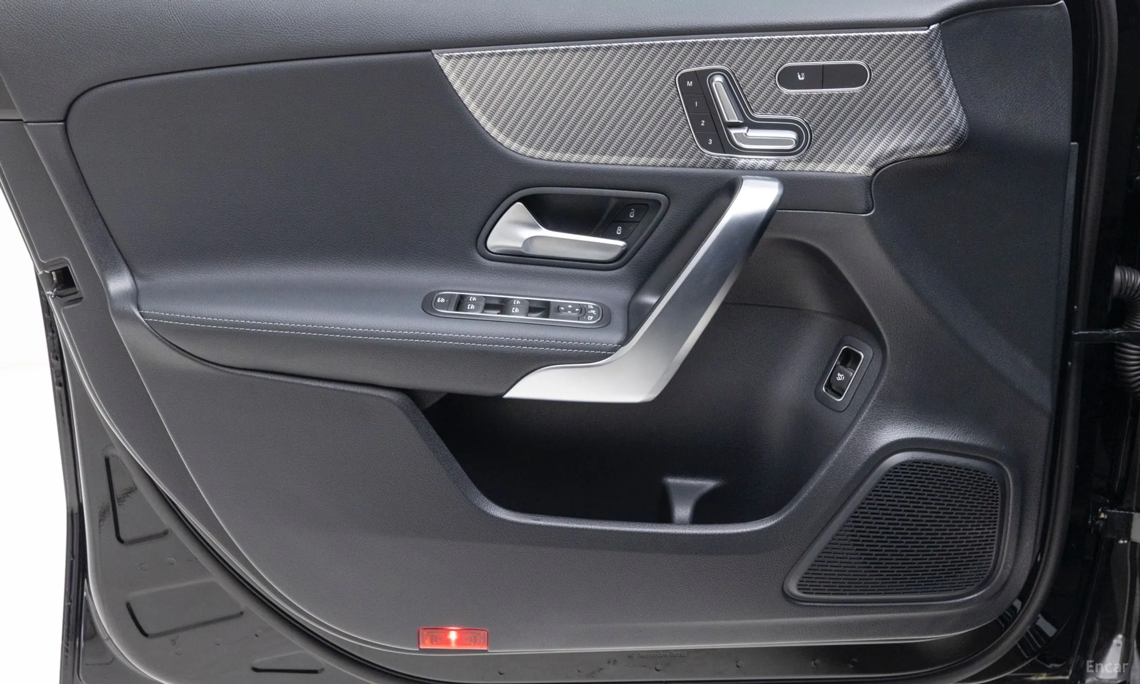 Mercedes Benz A-Class W177 превью 14