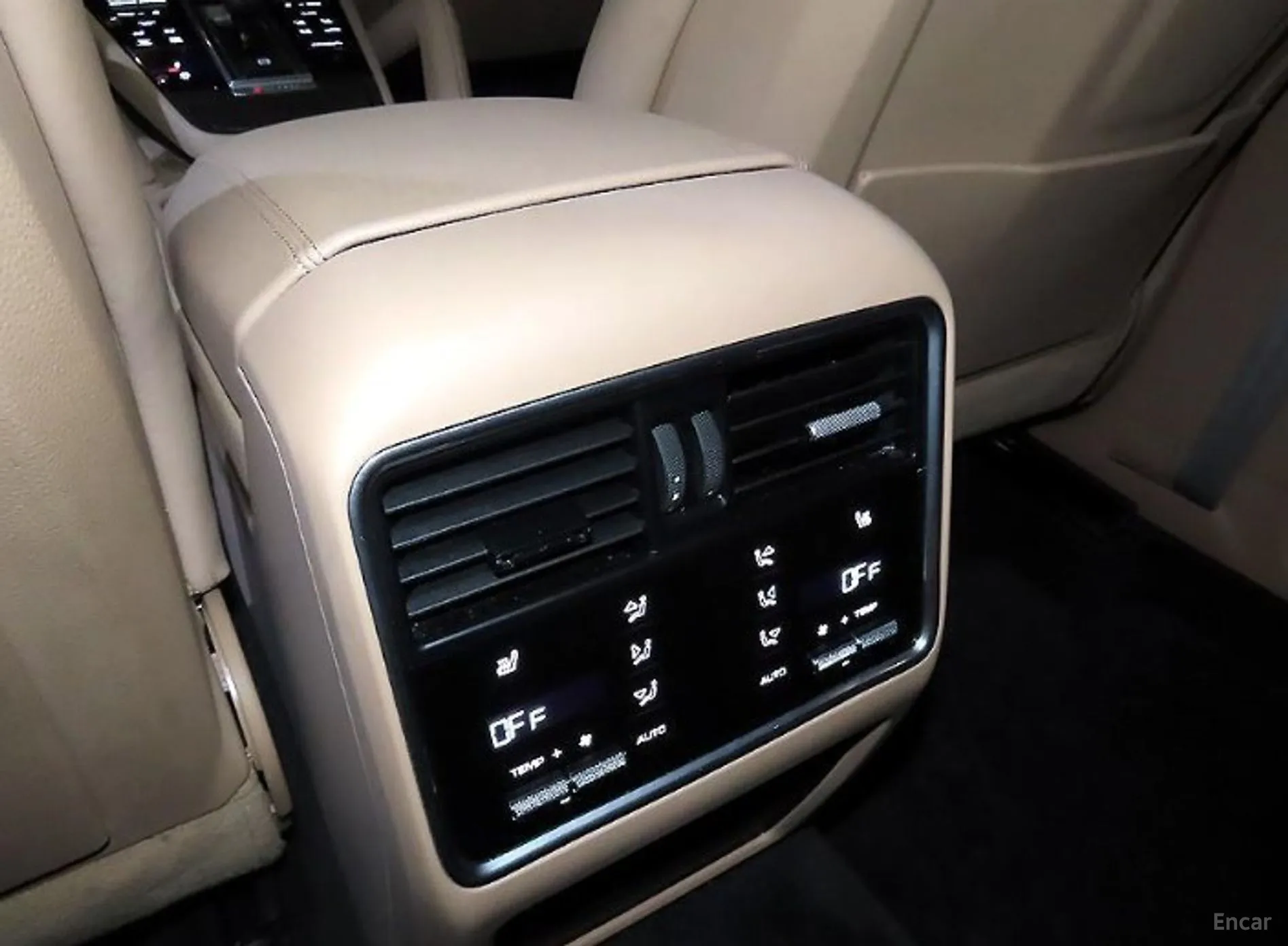 Porsche Cayenne (PO536) превью 15