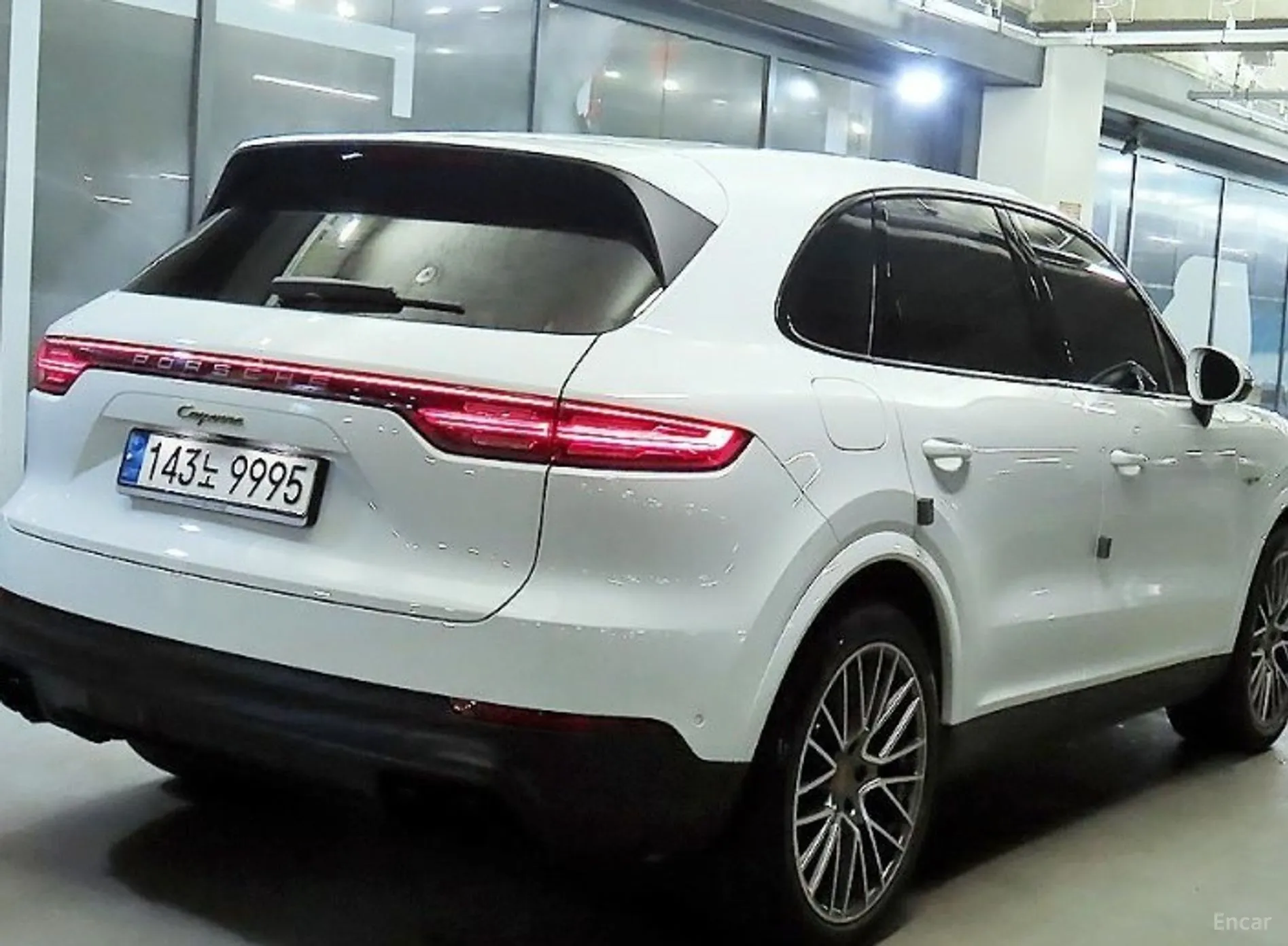Porsche Cayenne (PO536) превью 4