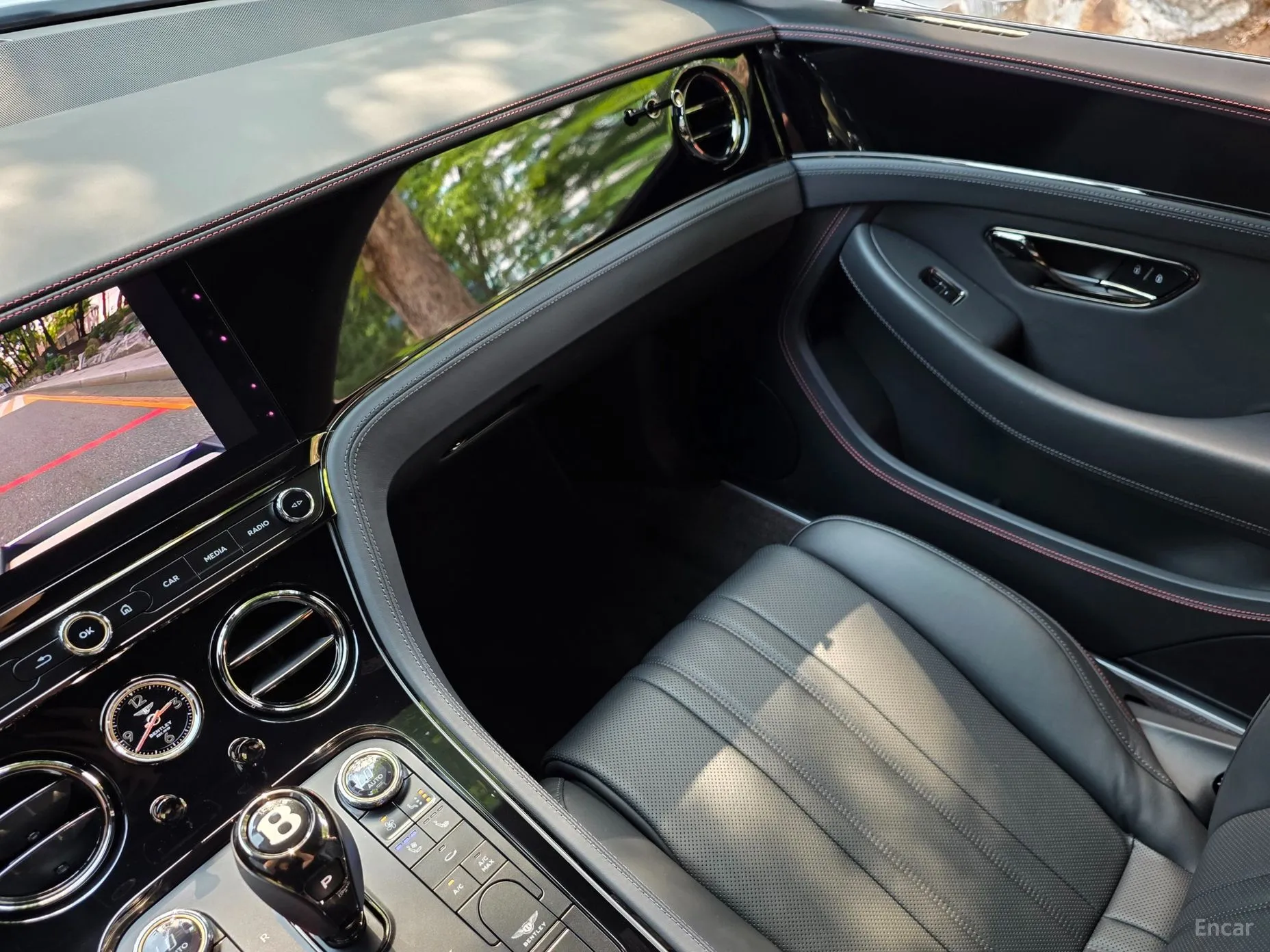 Bentley Continental GT 4th Generation превью 12