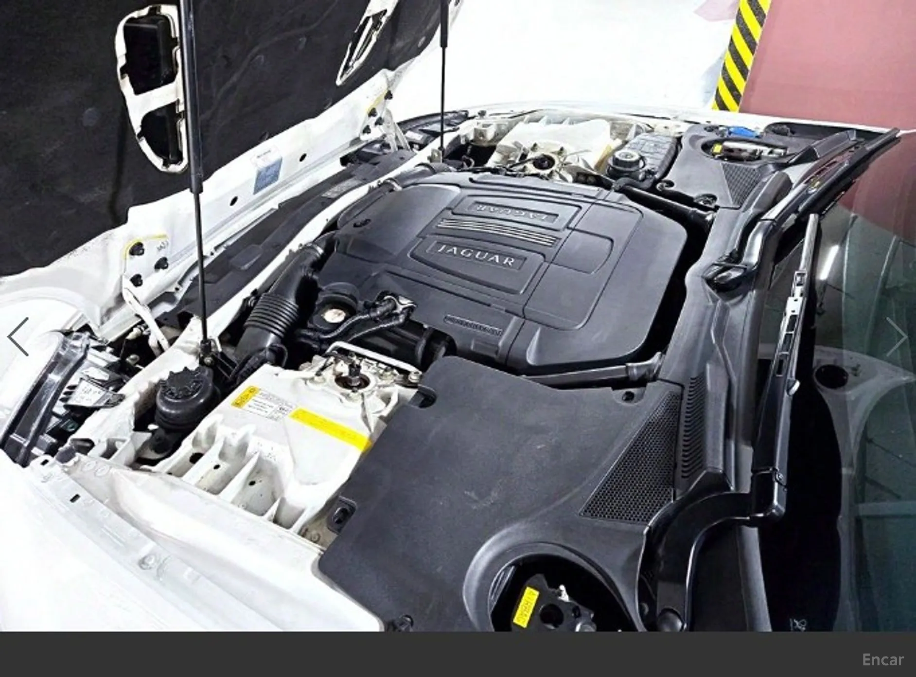 Jaguar XKR превью 6