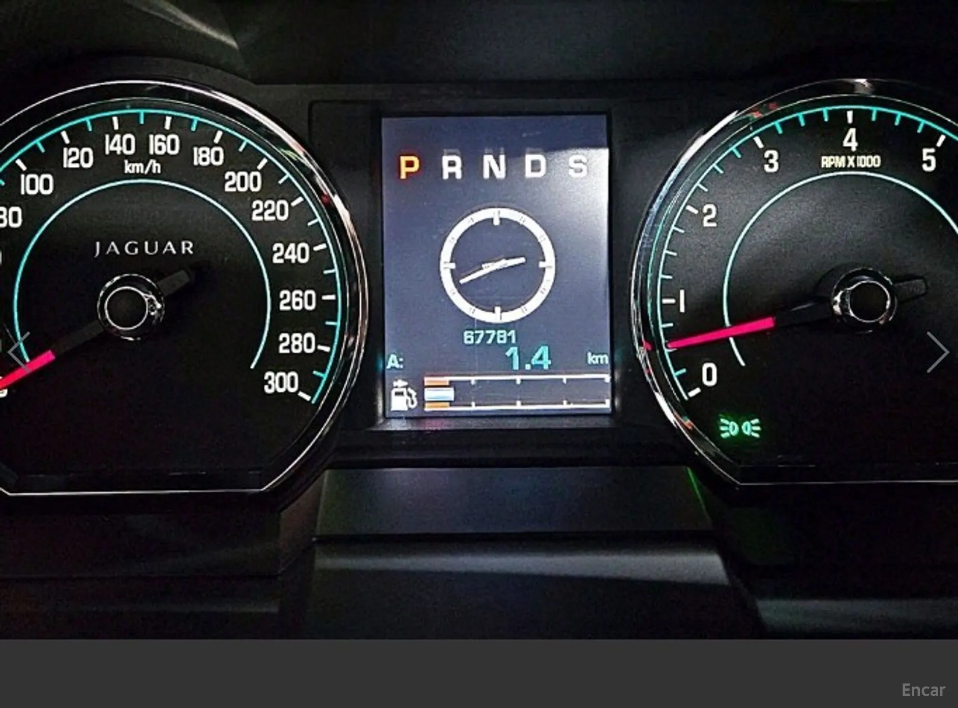 Jaguar XKR превью 7
