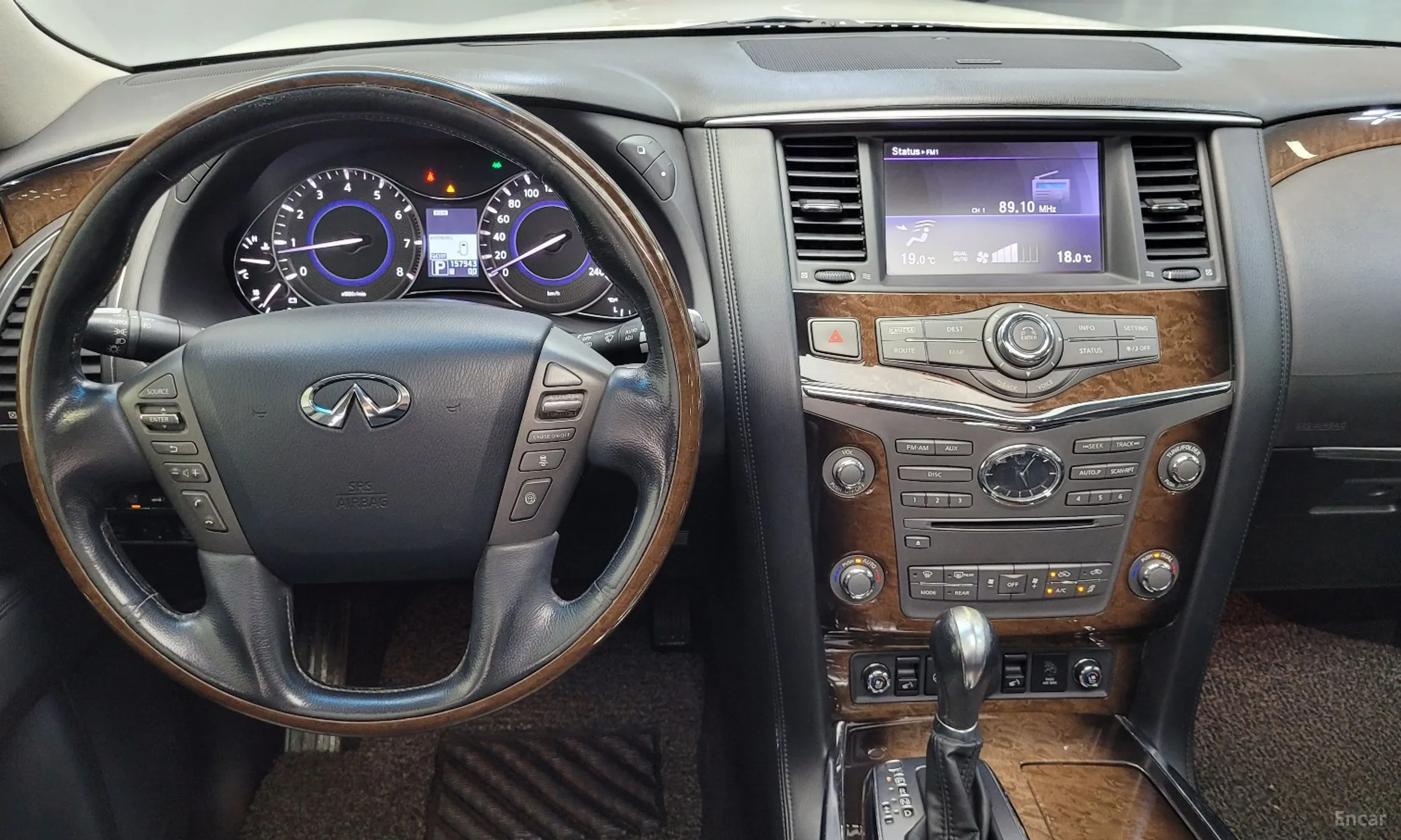 Infiniti QX56 превью 13
